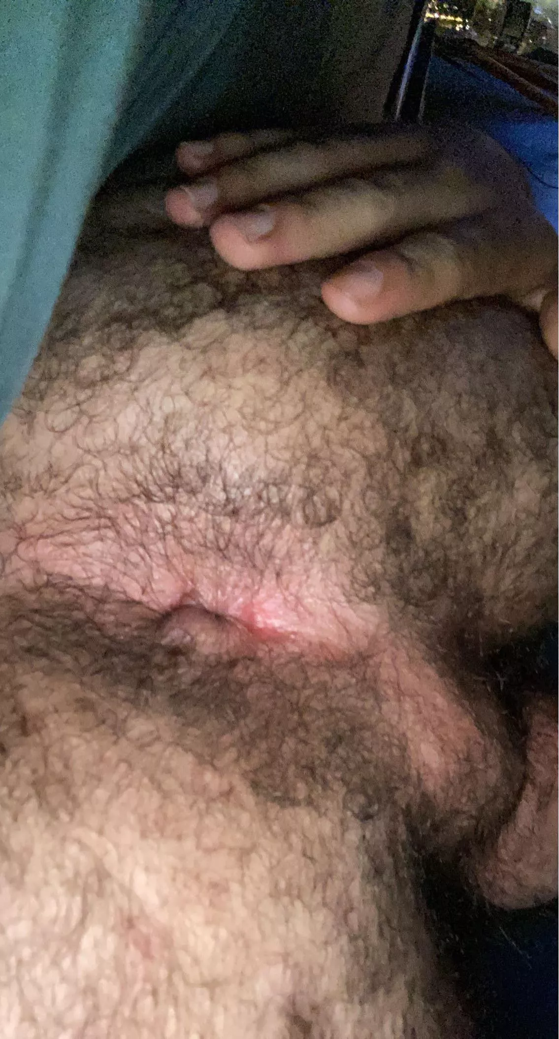 Come sniff and fuck my hairy hole posted by AdStunning1001