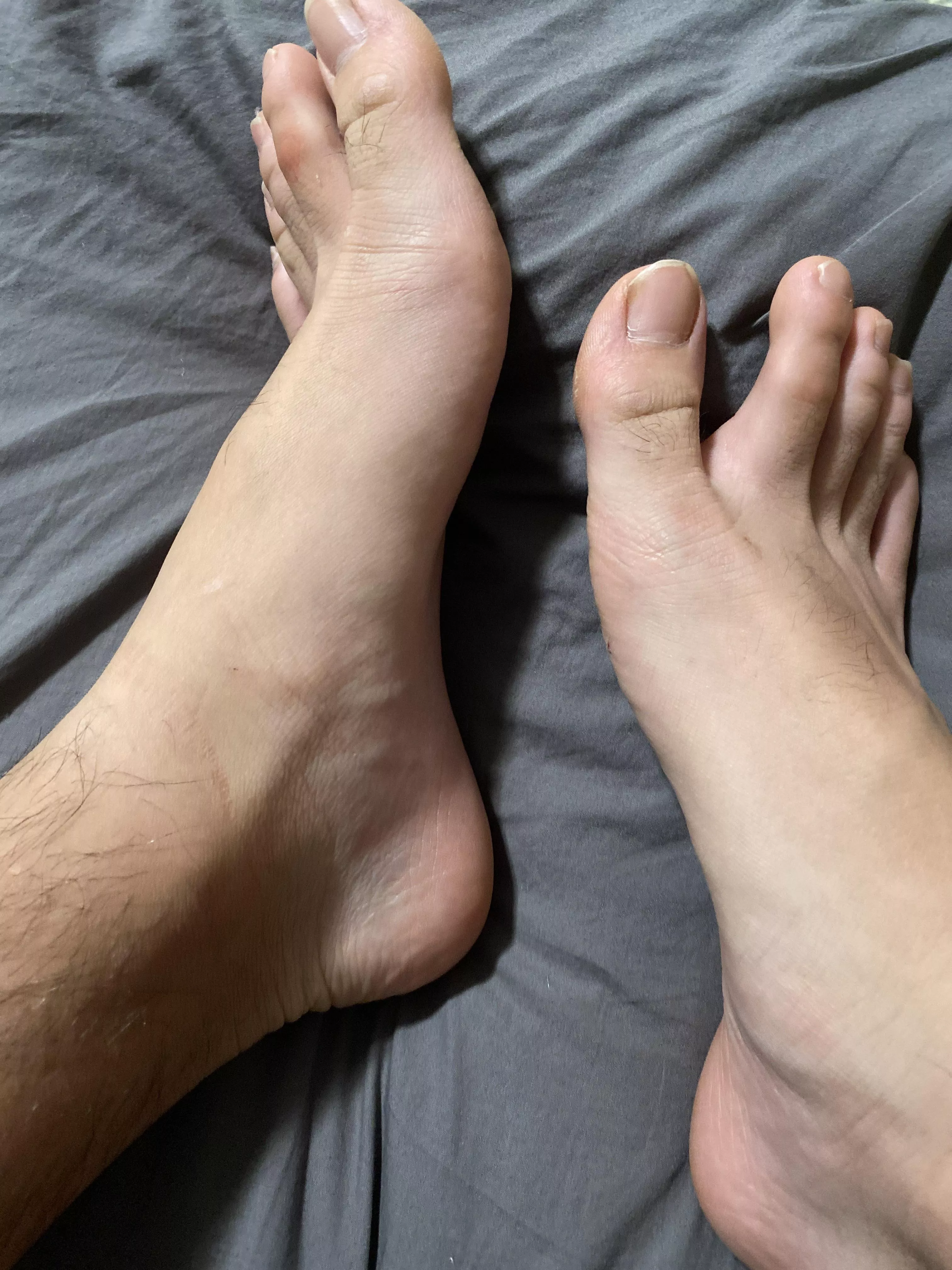 Come sniff my post run sweaty feet ;) posted by 6loverboy9