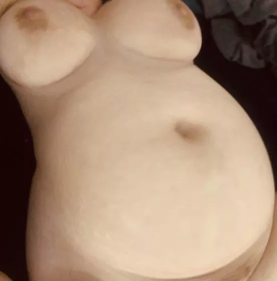 Come suckle me and cuddle with my belly posted by SquishSquirt