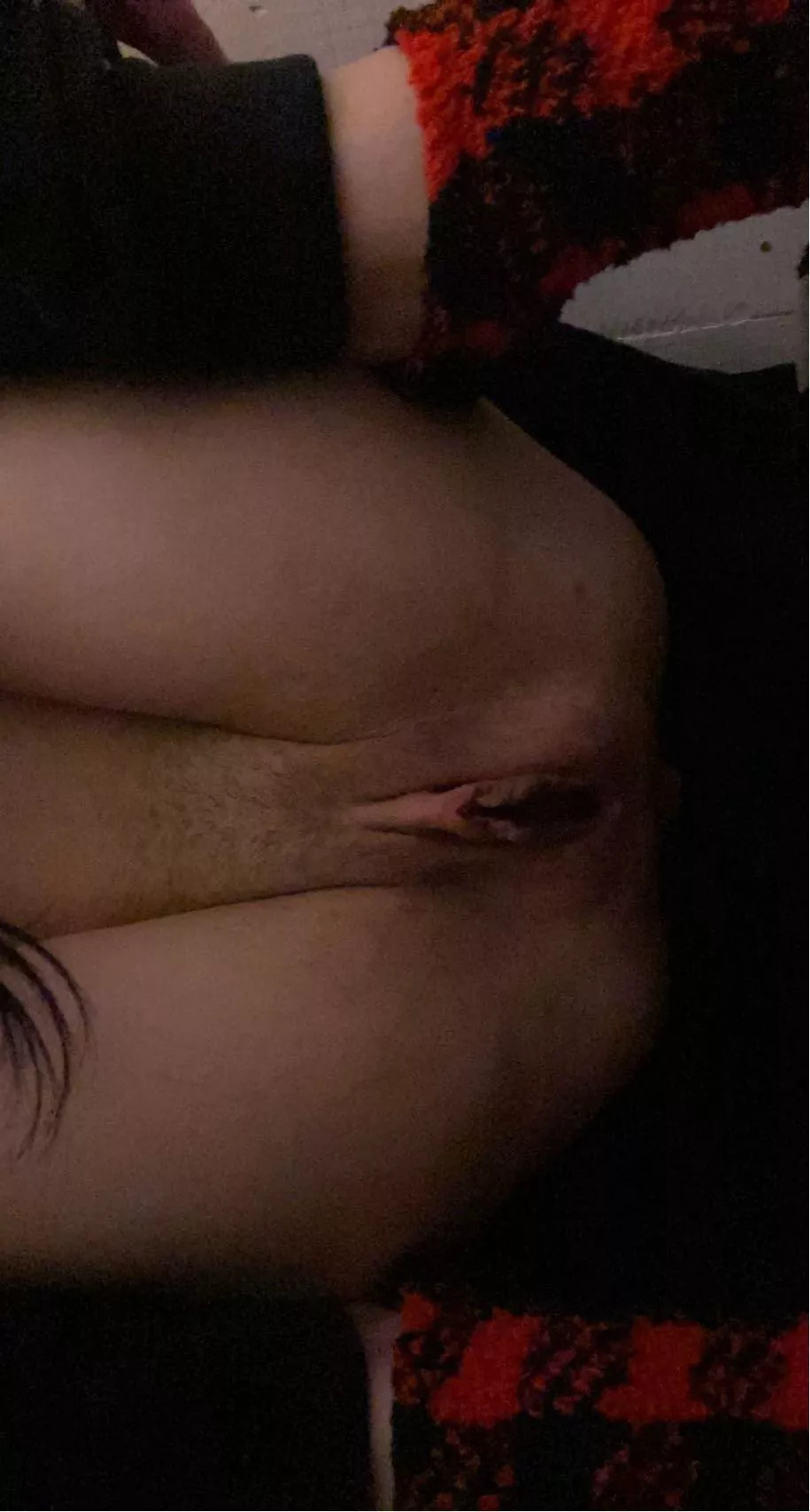 Come watch me piss daily on my private 👻💋 CALAZILLA 👻💋 I piss outdoors and in public I love playing with my pussy and pissing for you to watch 🤩🤤🍭 posted by juicyxeet