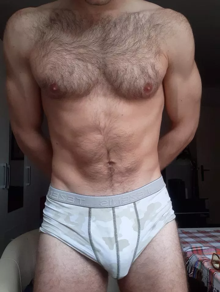 Comment your first thought on this Bulge. posted by iamxromx