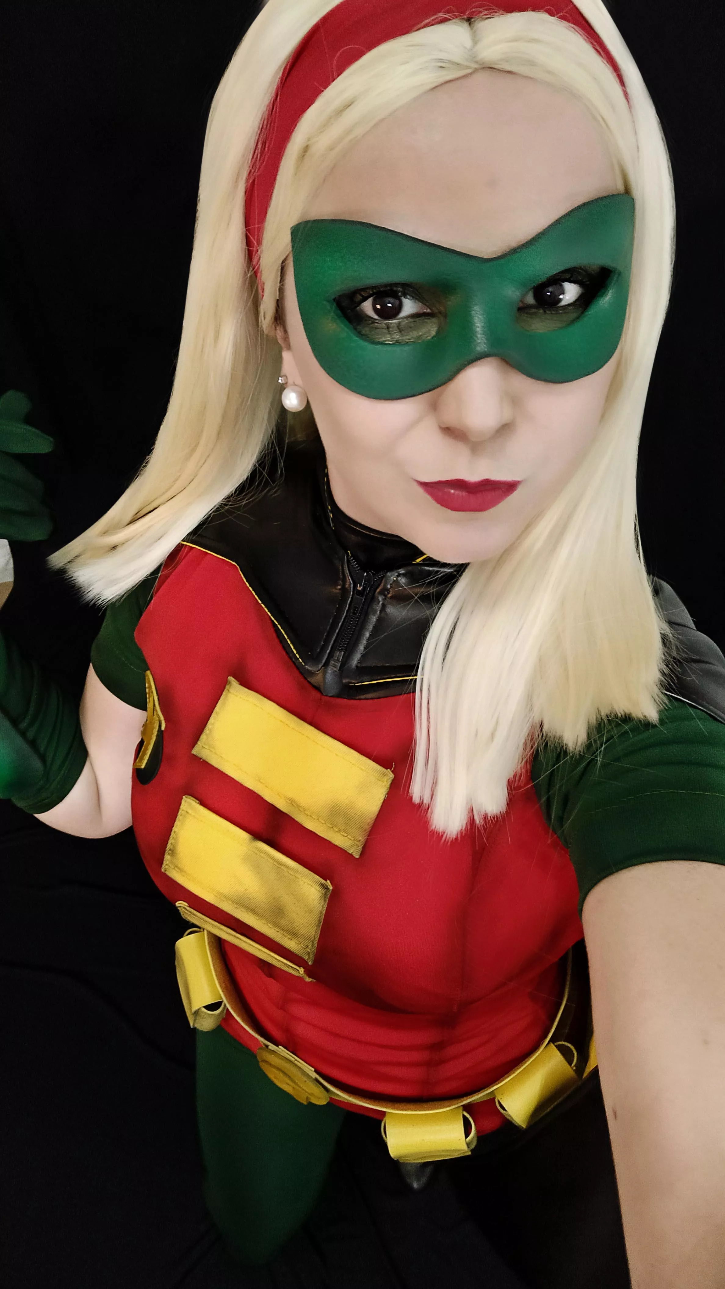 [Cosplay] My Robin version Stephanie Brown posted by Beca_Adans_Cosplay