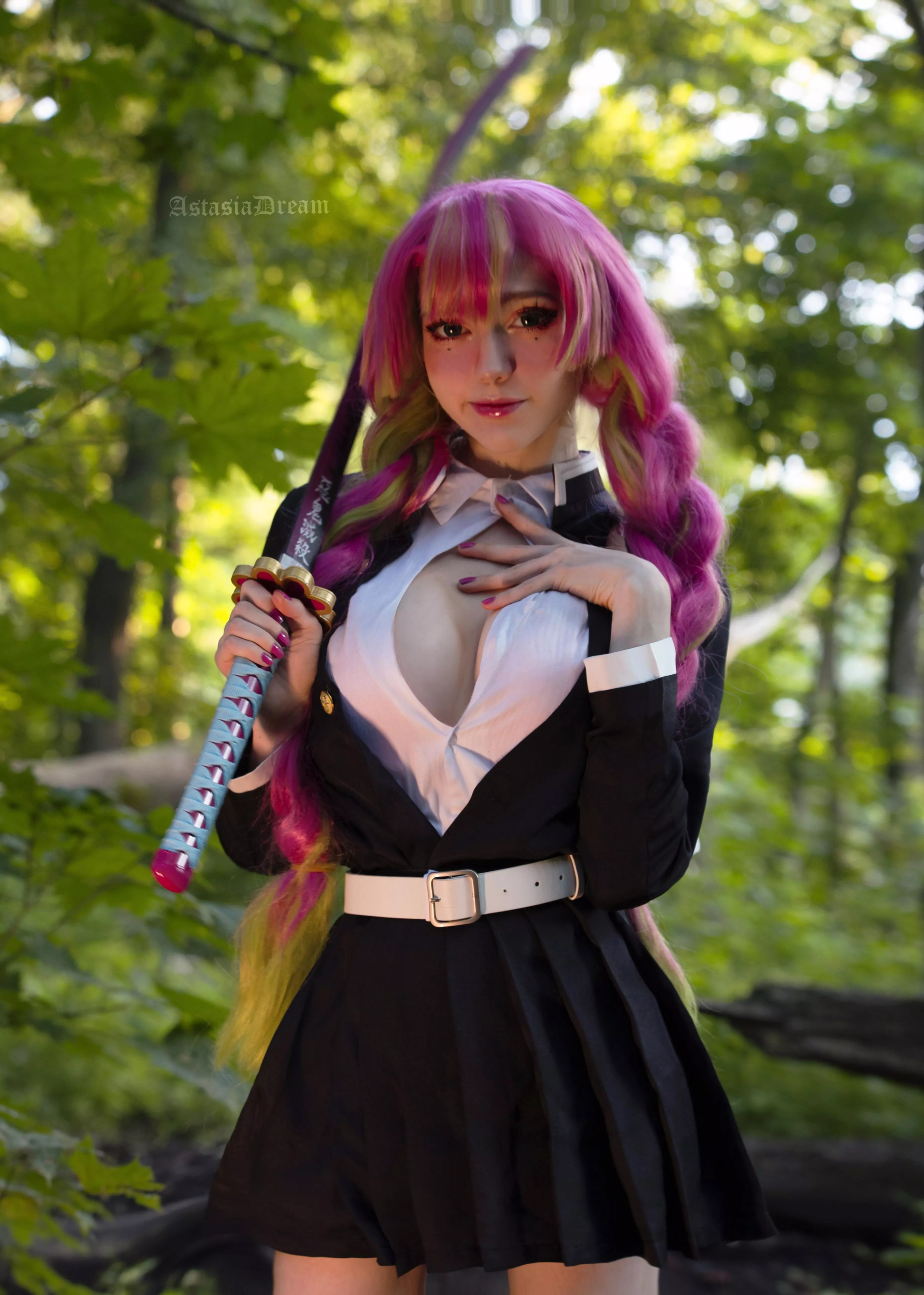 Cosplay on Mitsuri from Demon Slayer by Astasiadream (me) posted by AstasiaDream