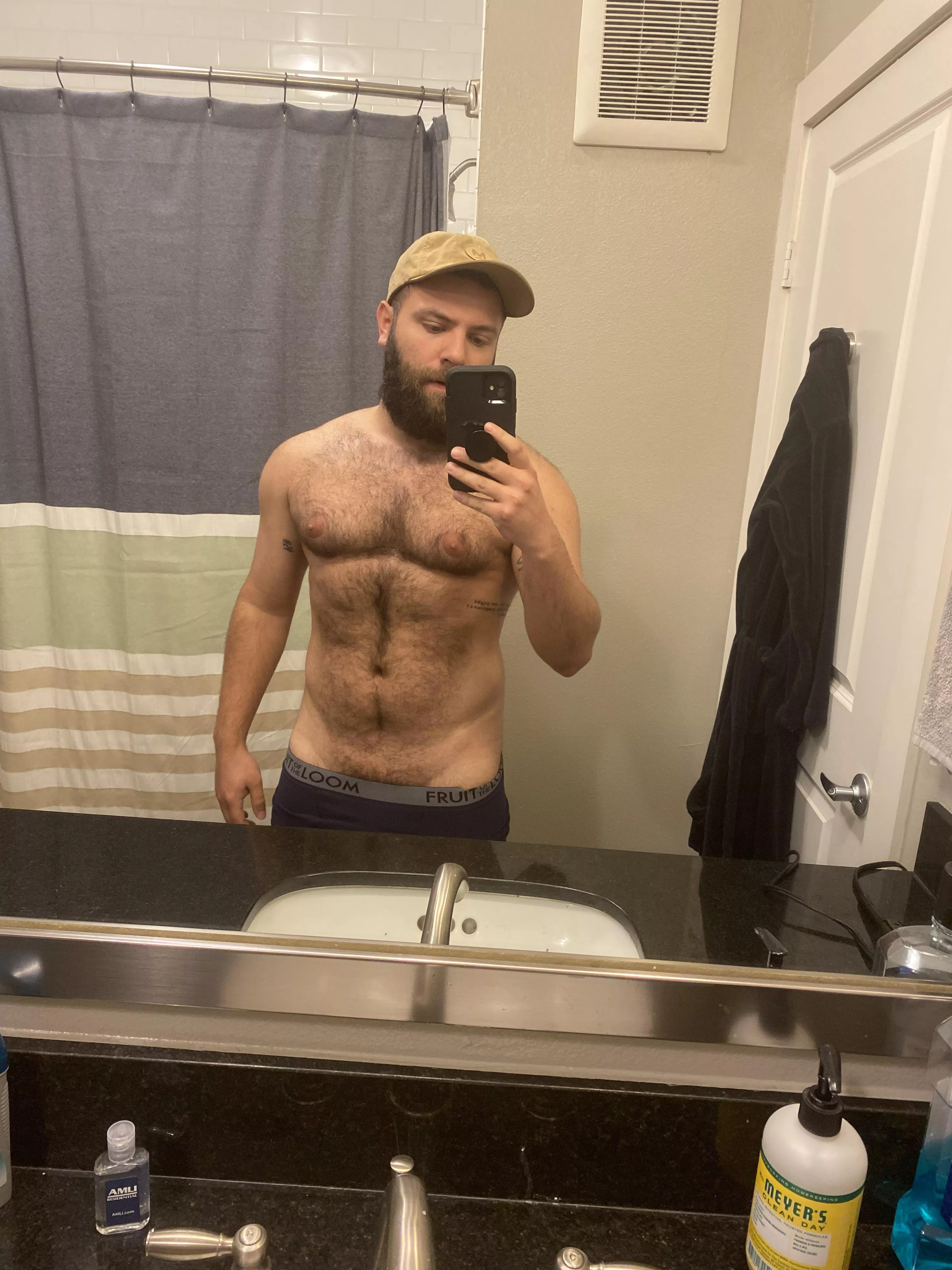 could use a shower buddy posted by go_pauls_deep