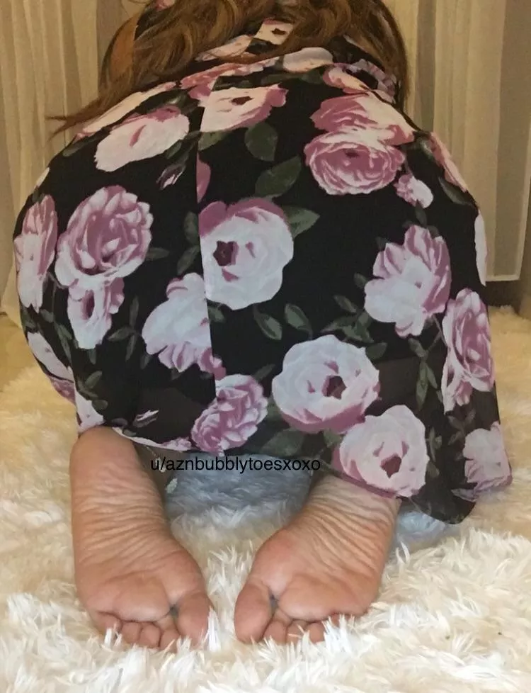 Count my sole wrinkles with your tongue 😋 posted by aznbubblytoesxoxo