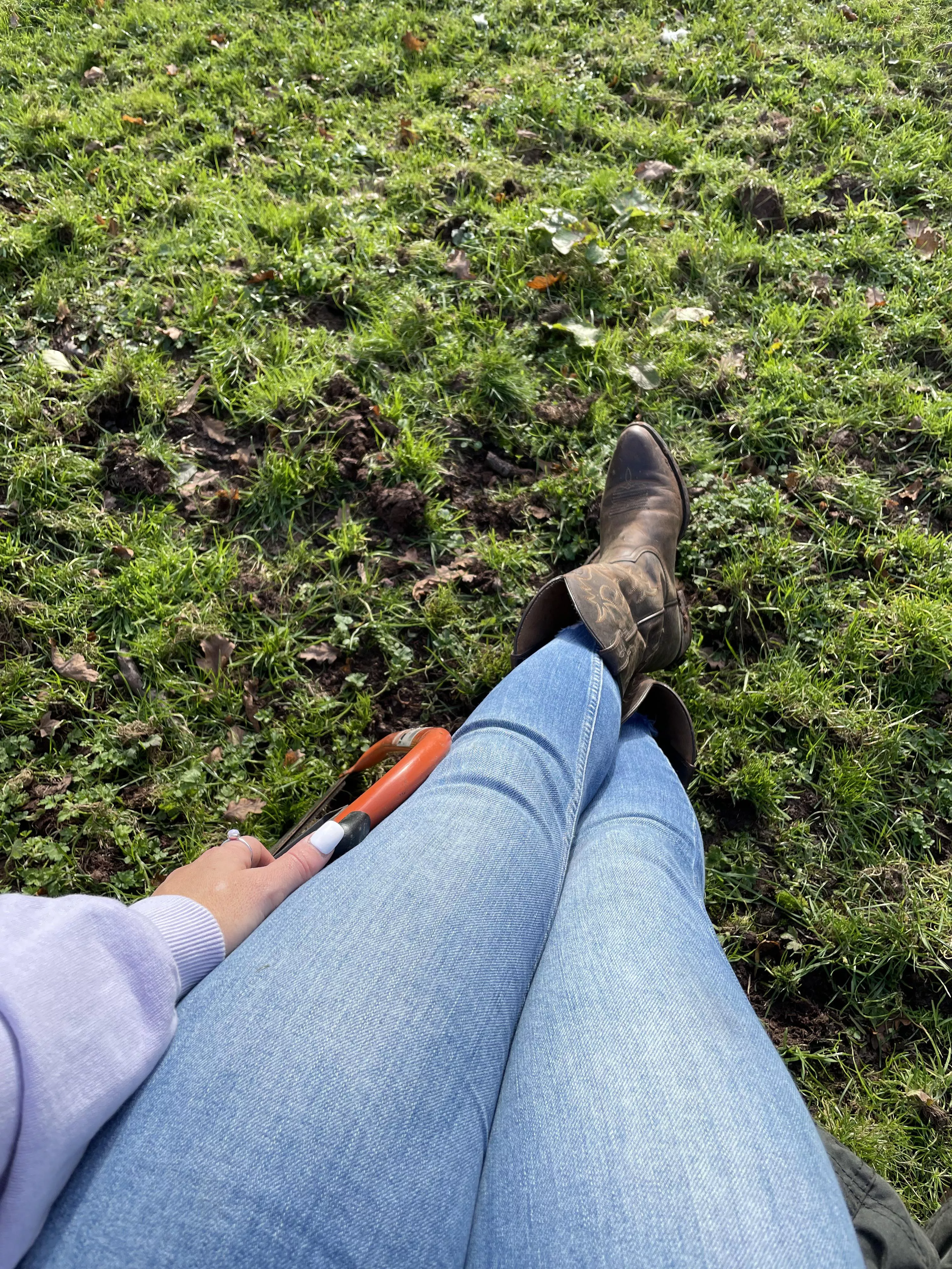 Country girl thighs in jeans posted by hannahveillet