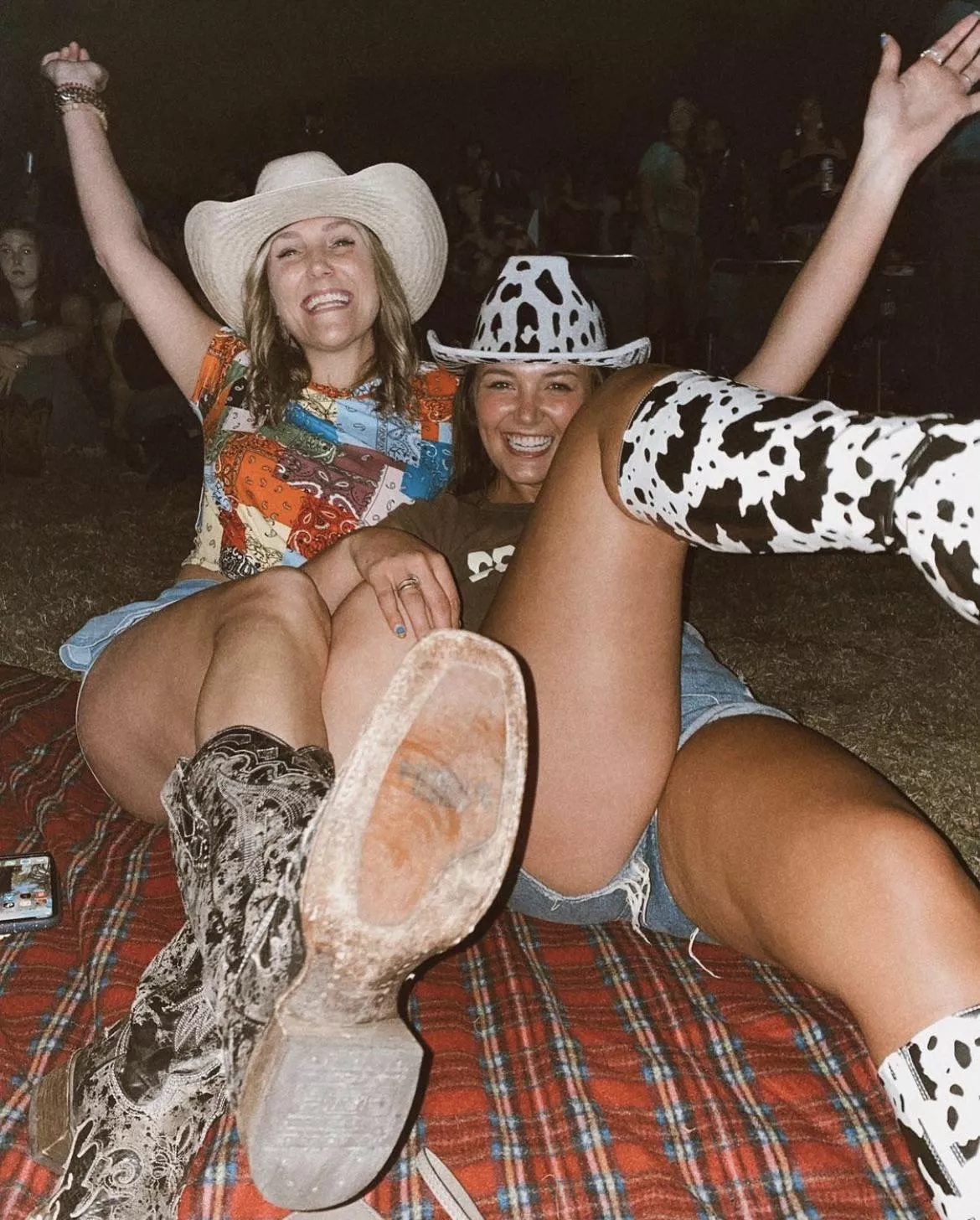 Cow girls posted by ganggang8988