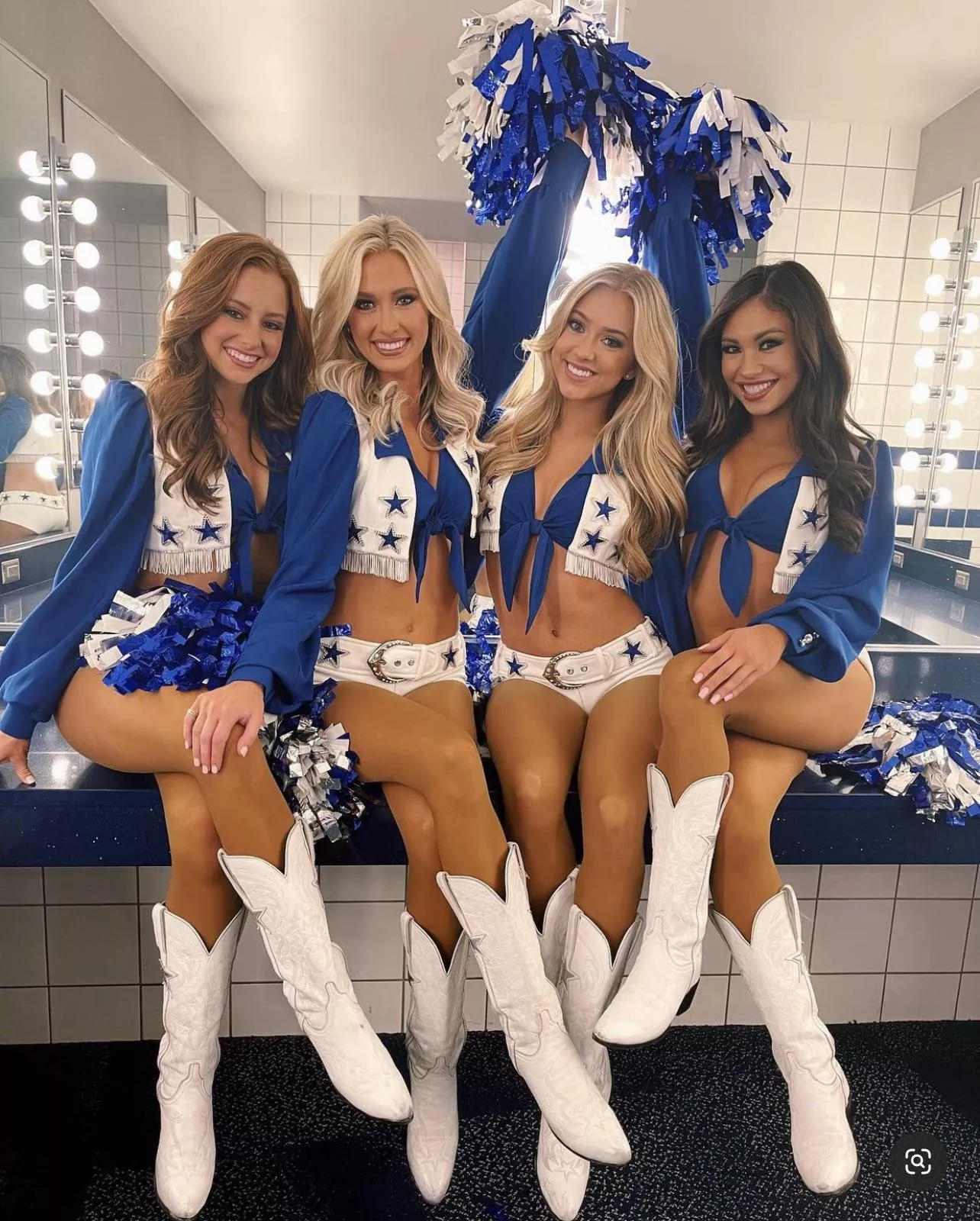 cowboys cheerleaders posted by richard_smoker_