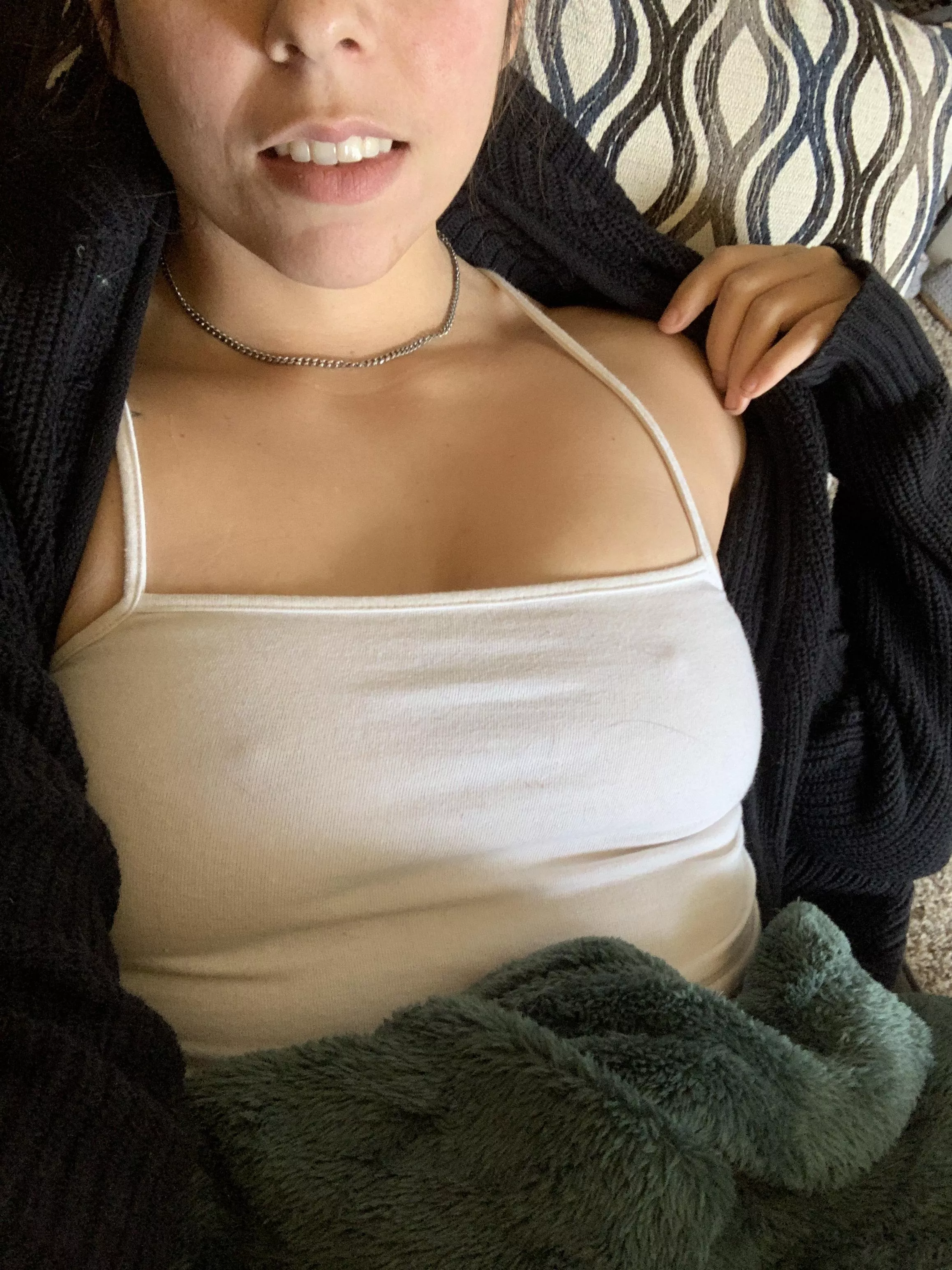 Cozy Saturday 🥰 posted by juliettelinx