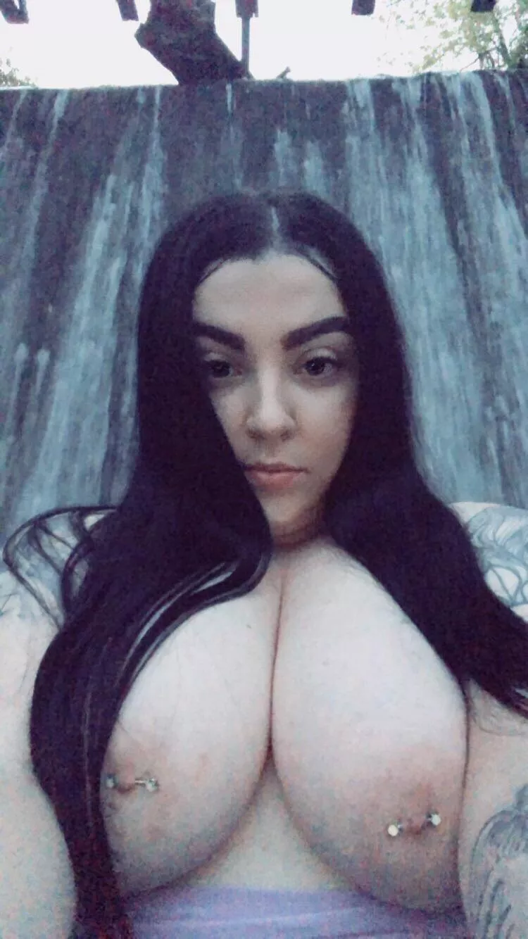 Cum all over my titsðŸ˜ posted by emikoxo