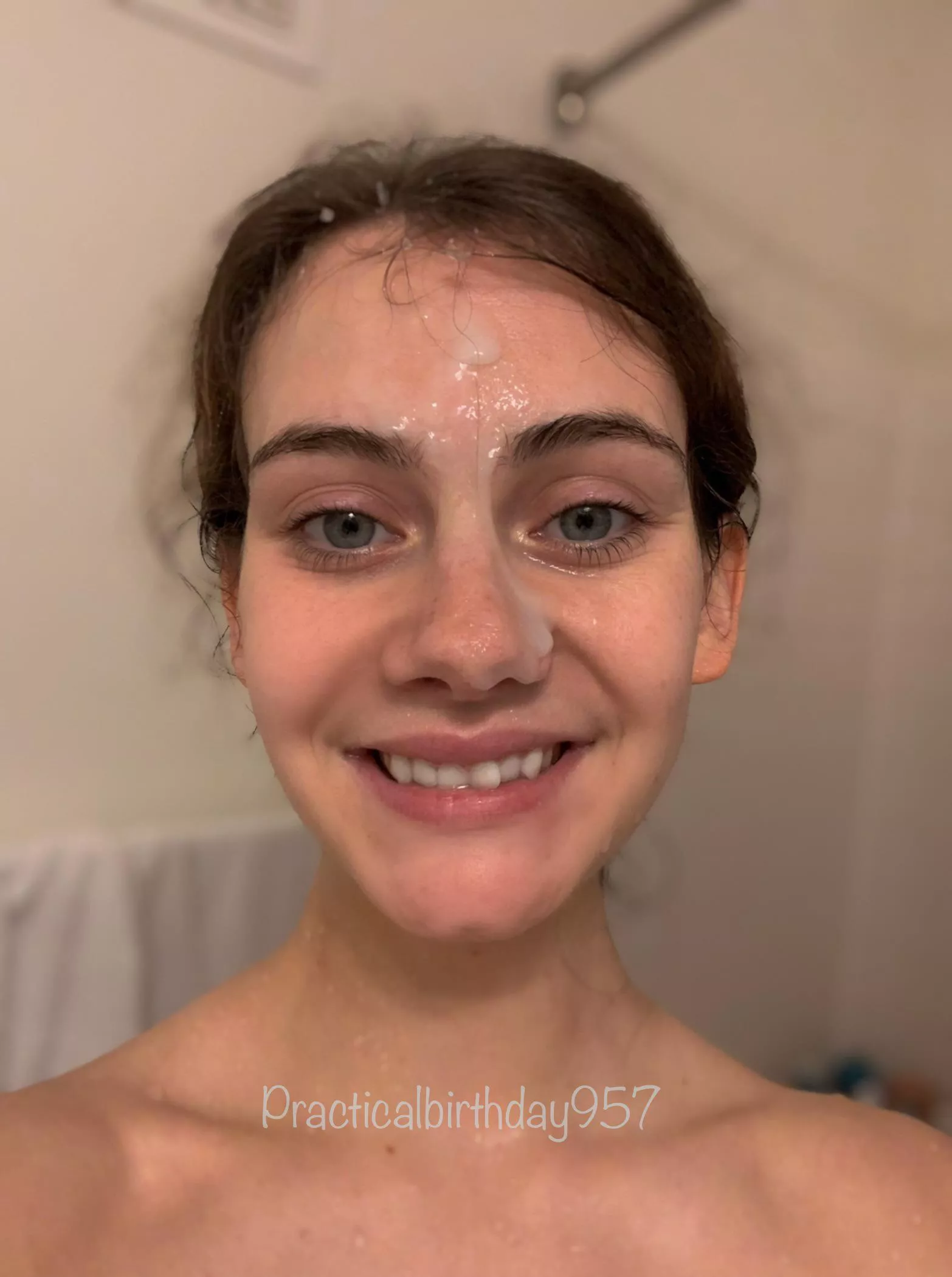 Cum covered freshly out of the shower🤤 posted by PracticalBirthday957