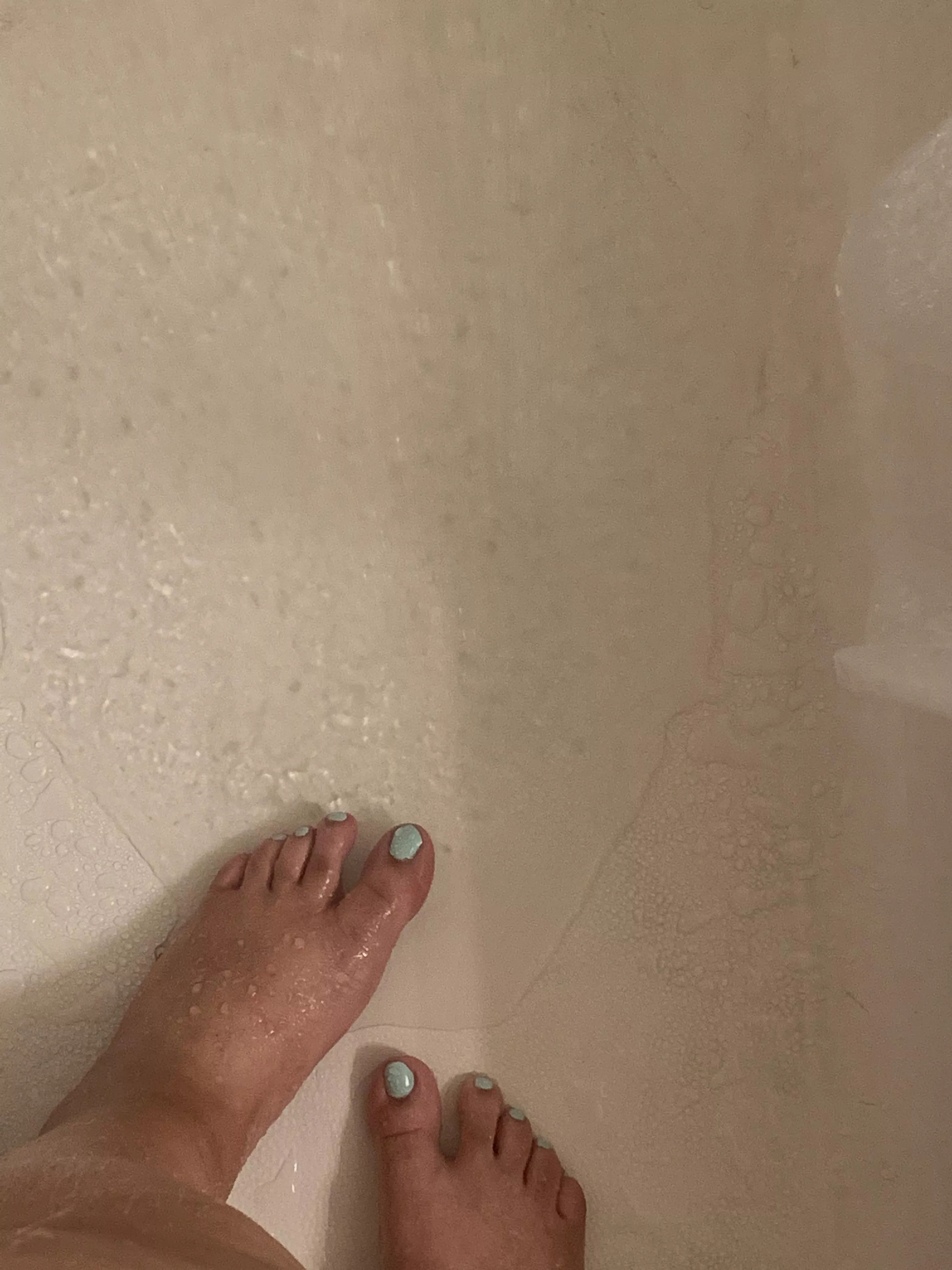 Cum fuck my feet 💦💋 posted by Br0wn_Babe