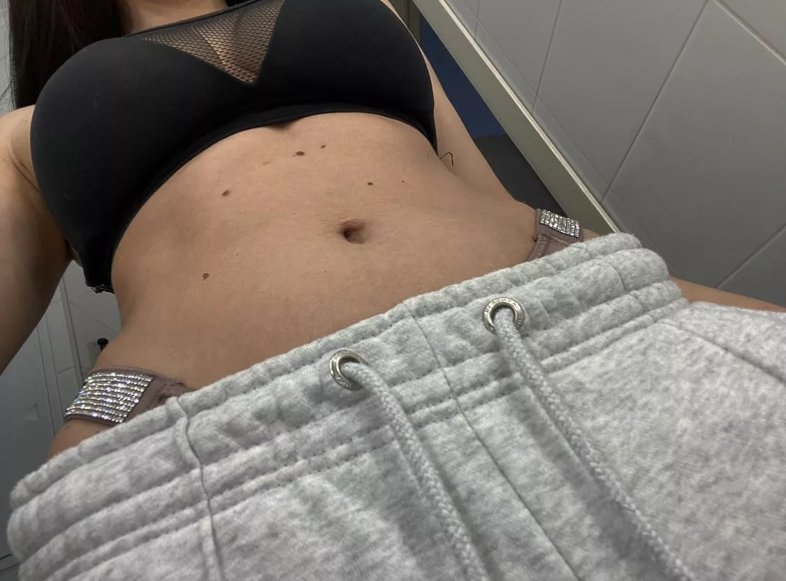 Cum here 💦 posted by Michelle_minime