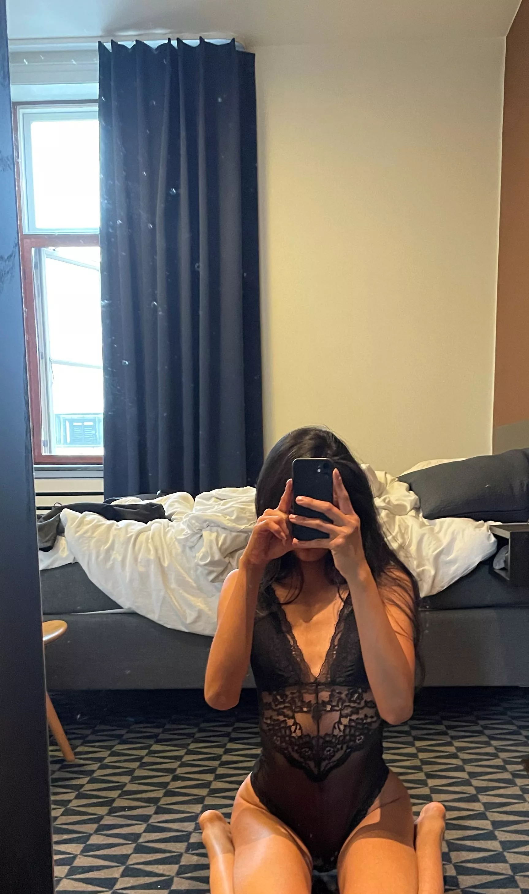 Cum ruin my hotel room with me 😈 posted by Jennifergr3en