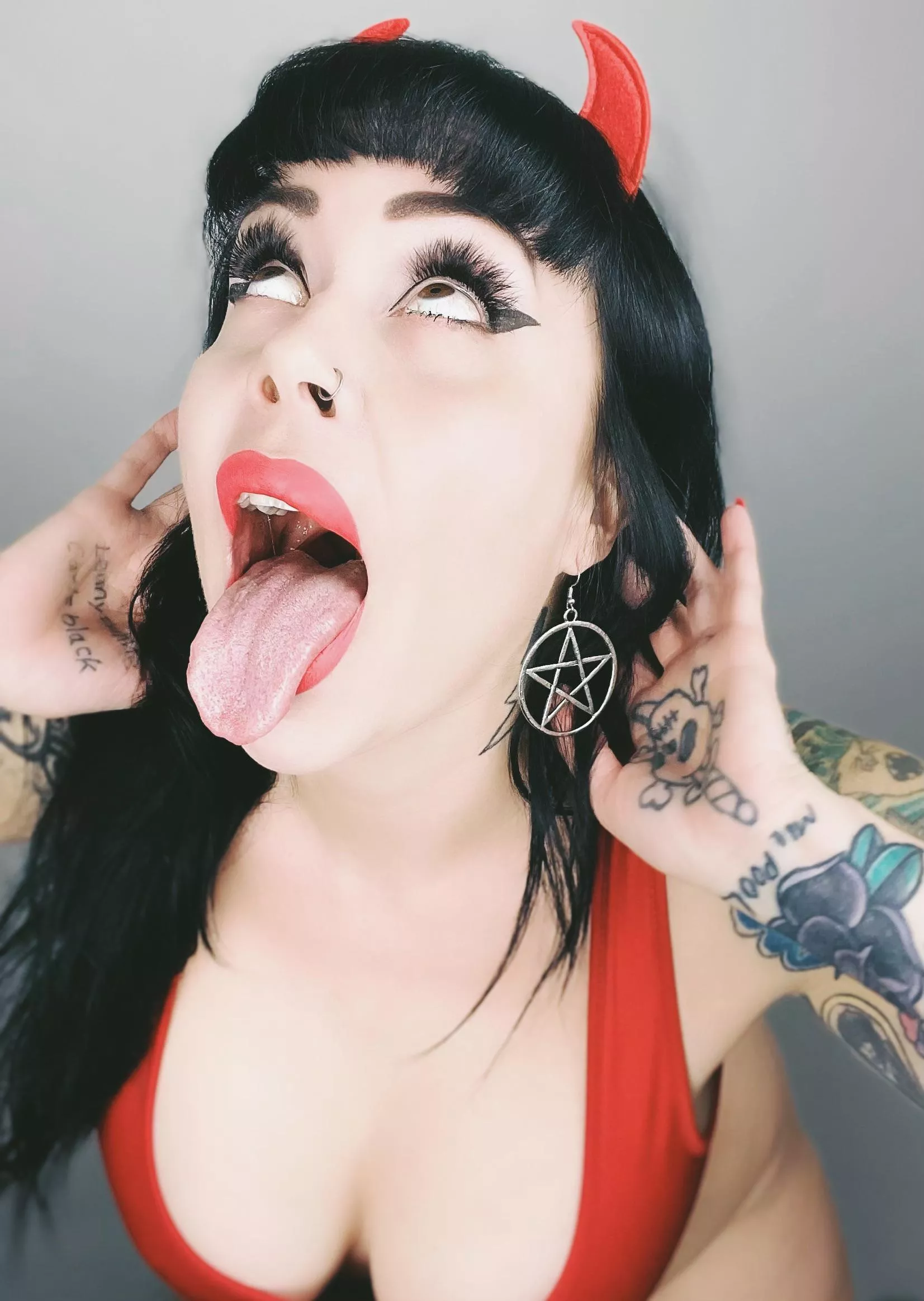 CUM TO SATAN ❤️ posted by Valerierenee77