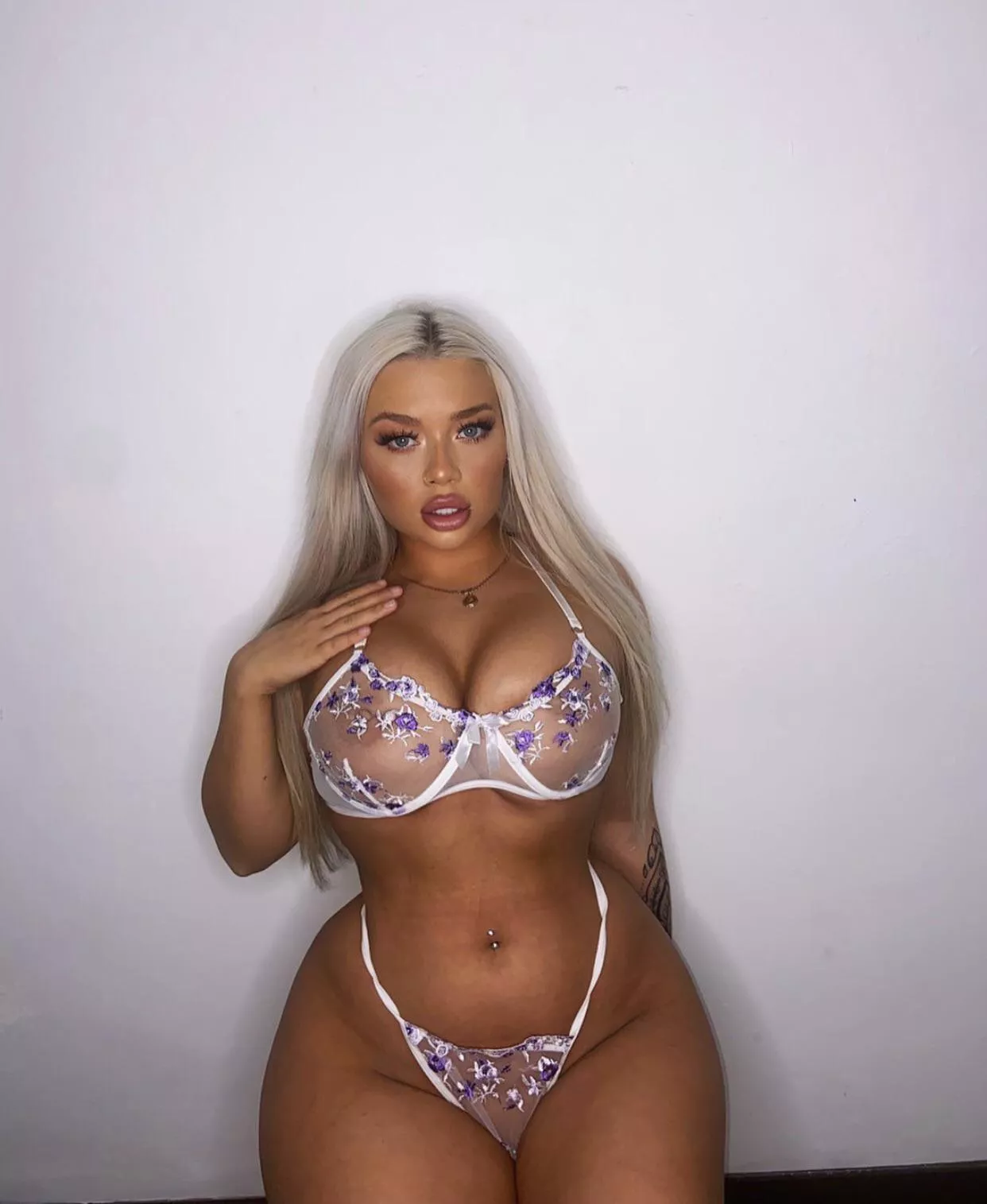 Curvy in white posted by 88throwaway44