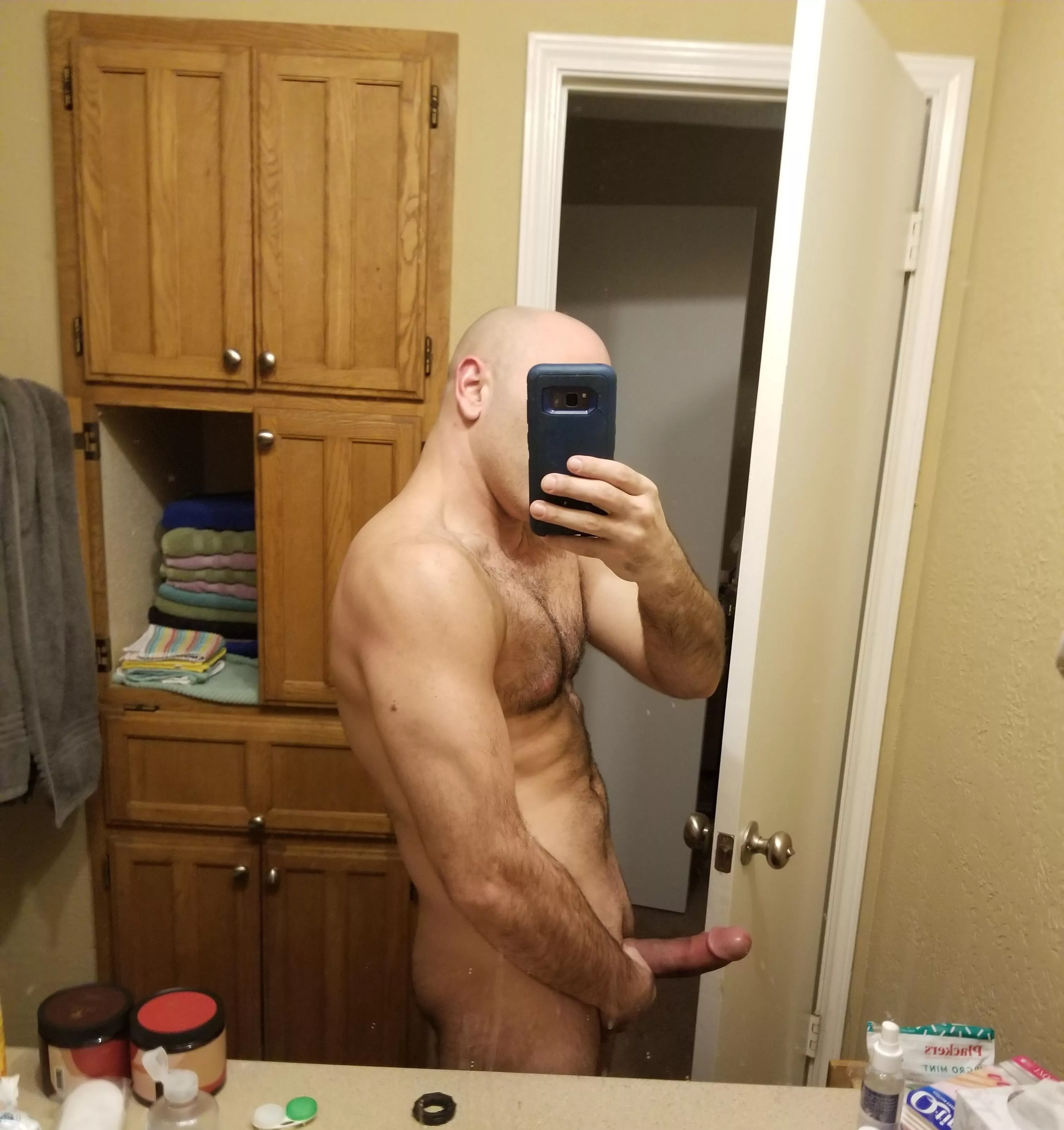 Cut cock & cut body ðŸ˜ posted by Standard-Camel-658