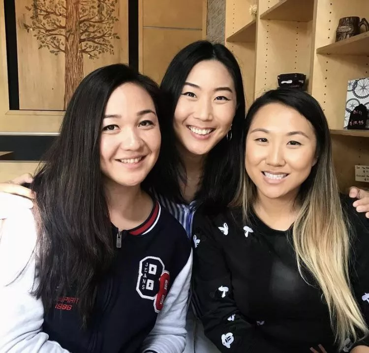 Cute Asian Trio posted by yunaX2