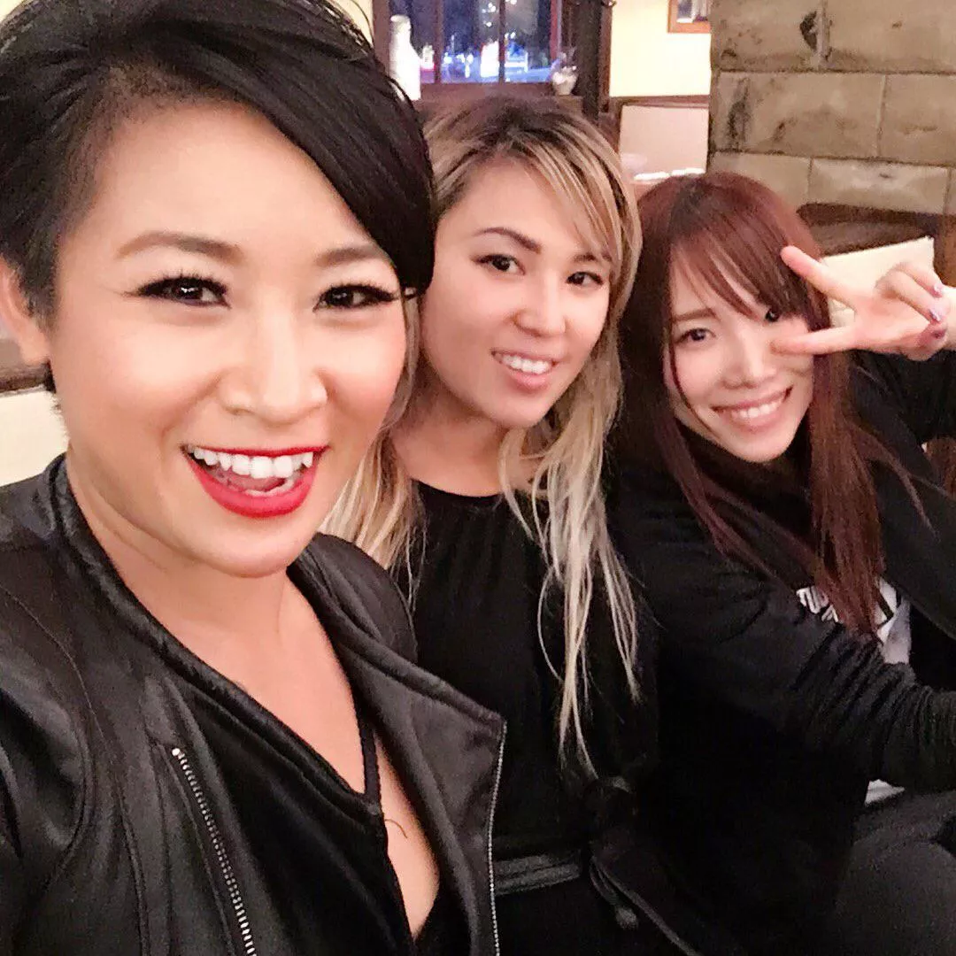 Cute Asian Trio posted by yunaX2