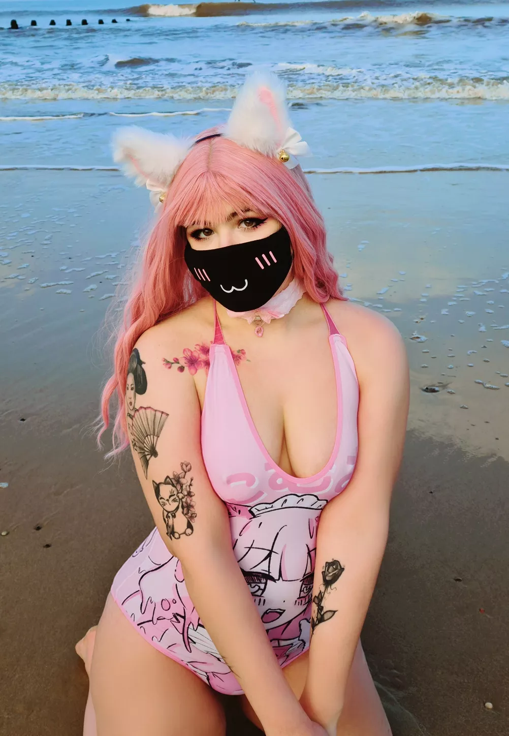 Cute pink swimsuit posted by Sorine-Rose