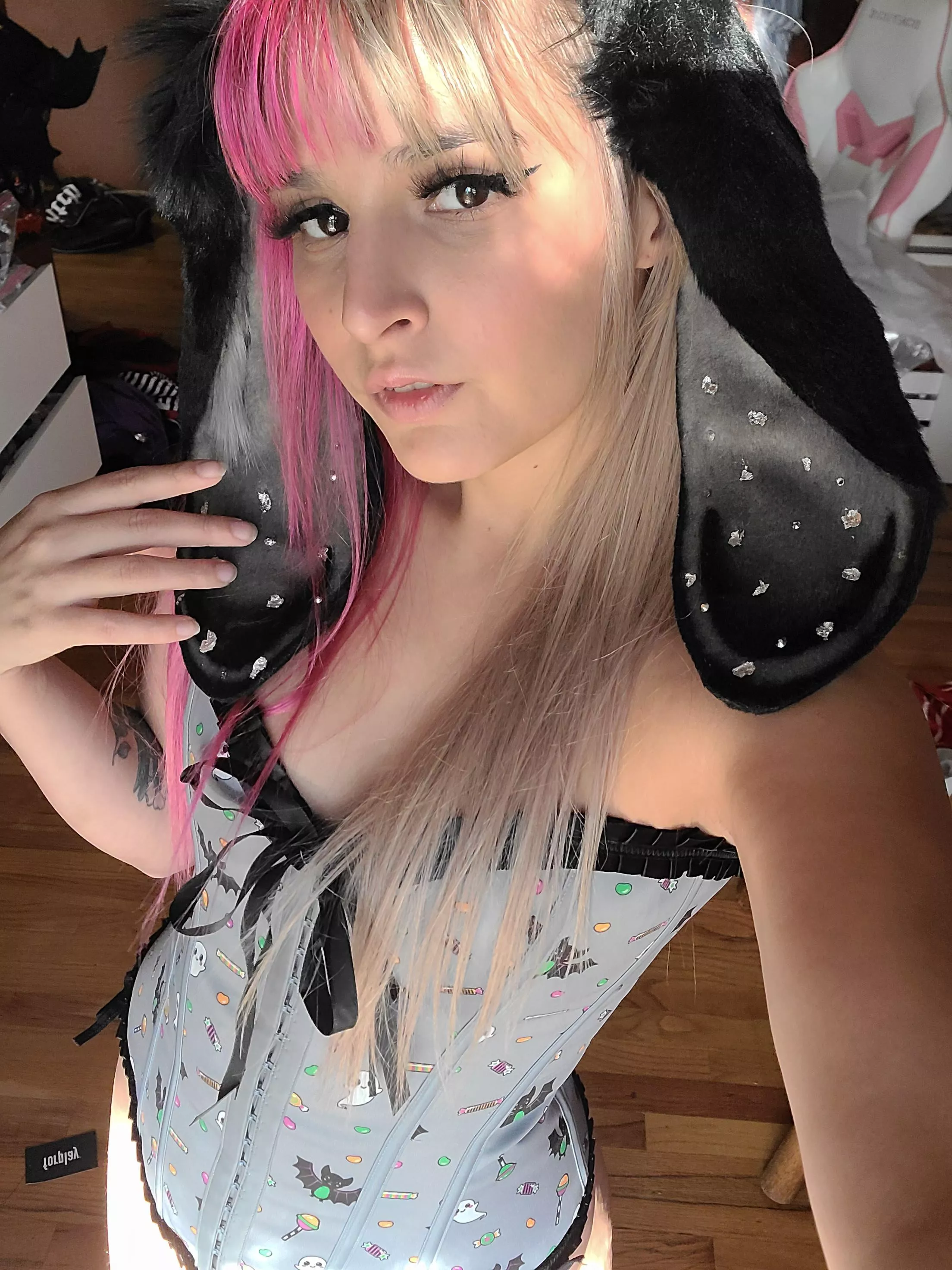 Cute & Shy Gamer Girl ðŸ‘» B/gðŸ–¤ G/G ðŸ–¤ SoloðŸ–¤ 1on1sðŸ–¤ CustomsðŸ–¤ GFEðŸ–¤Fetish friendly ðŸ–¤ FREE LINK IN IN COMMENTS posted by babyjo5