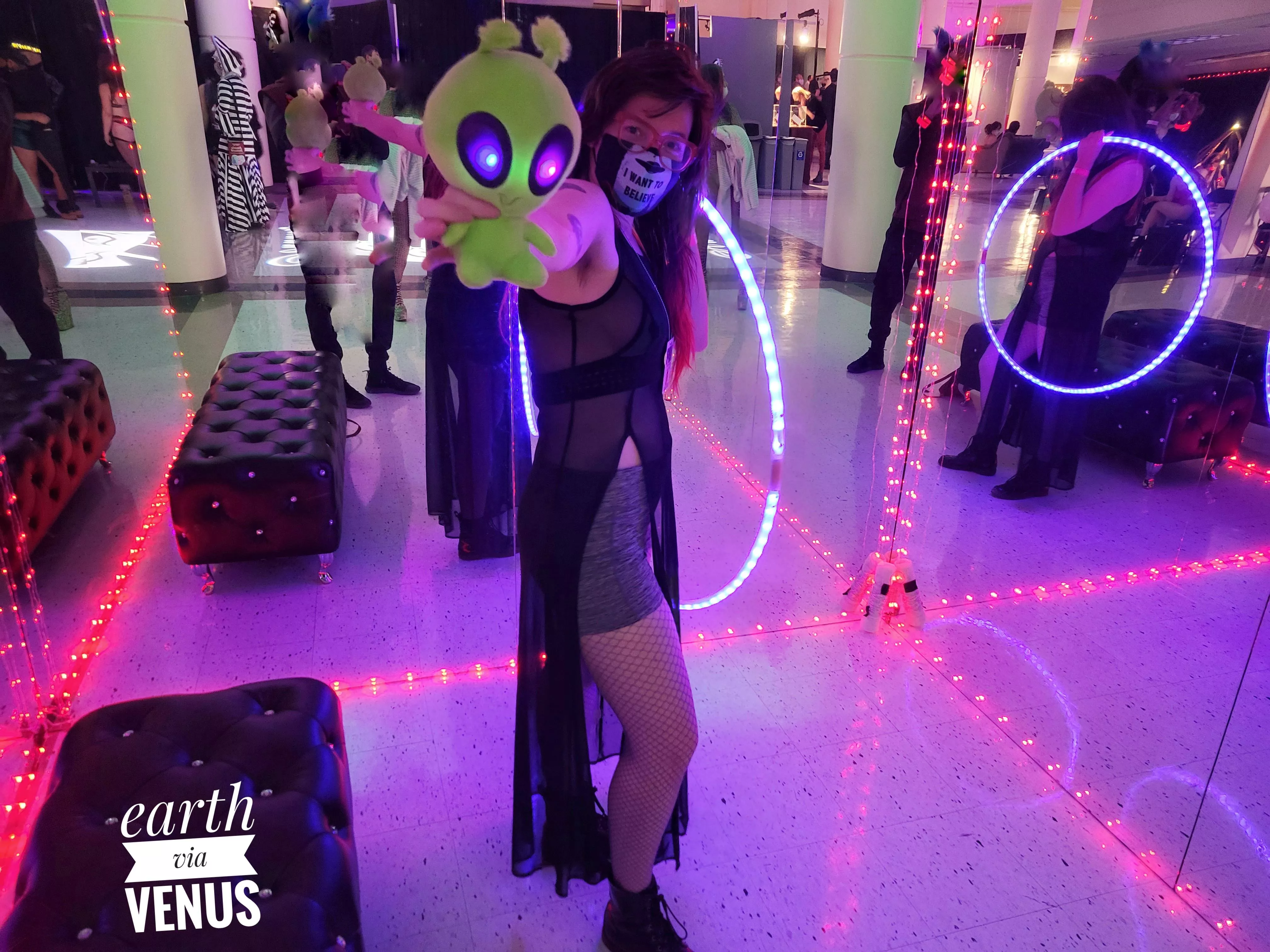 Cyberpunk Dana Scully [f]or a Cyberotica Halloween! 👽🛸💖 posted by earthviavenus