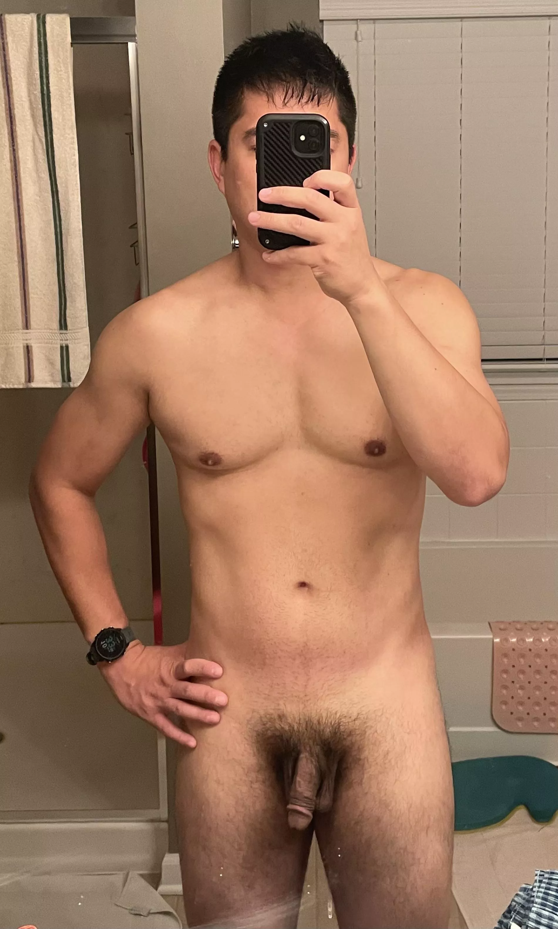 Dad bod M 42 5’11” 183 lbs / 180cm 83kg posted by aznthrowaway101