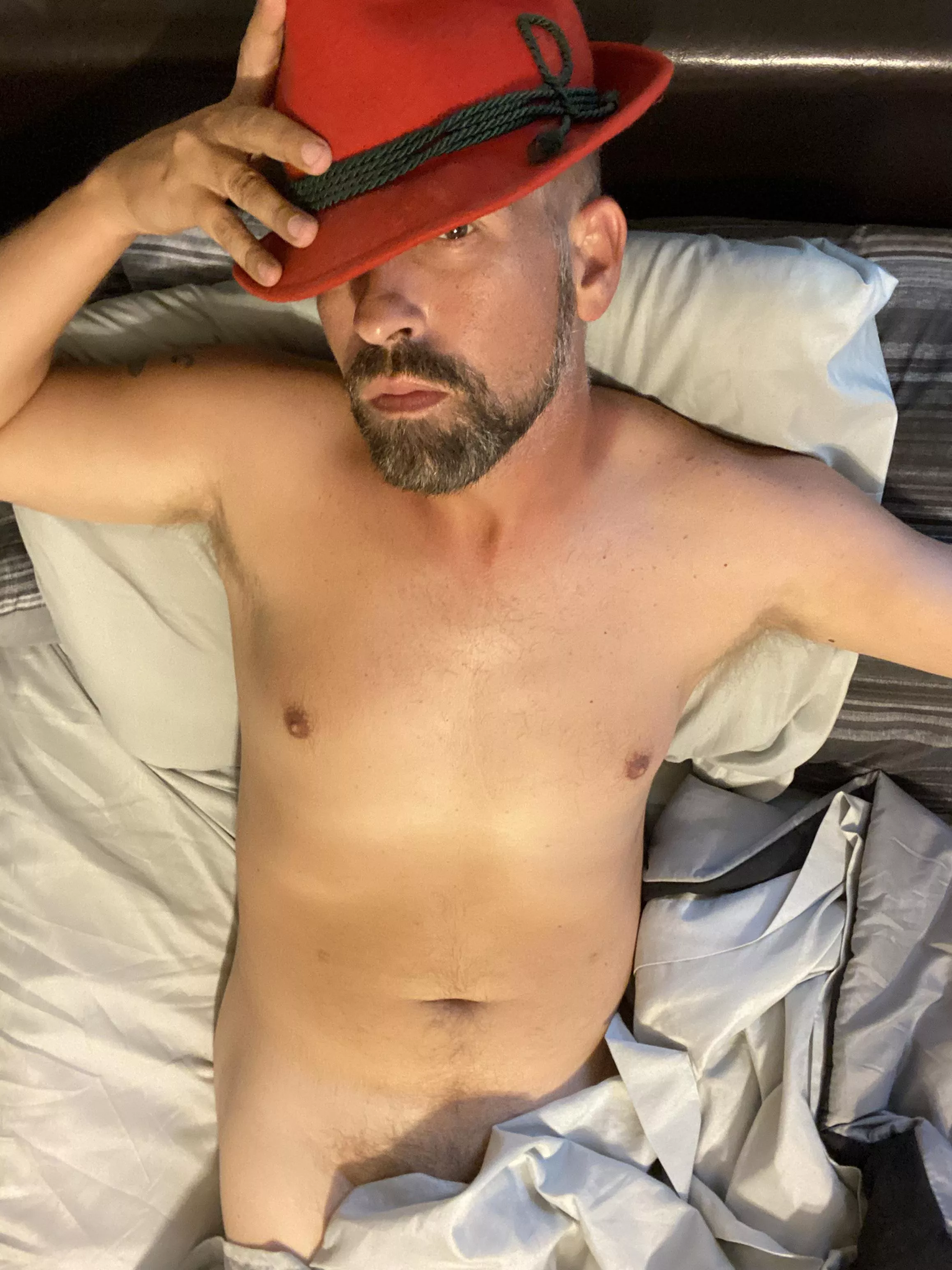 Daddy (38) hanging out this morning posted by Daddychris10