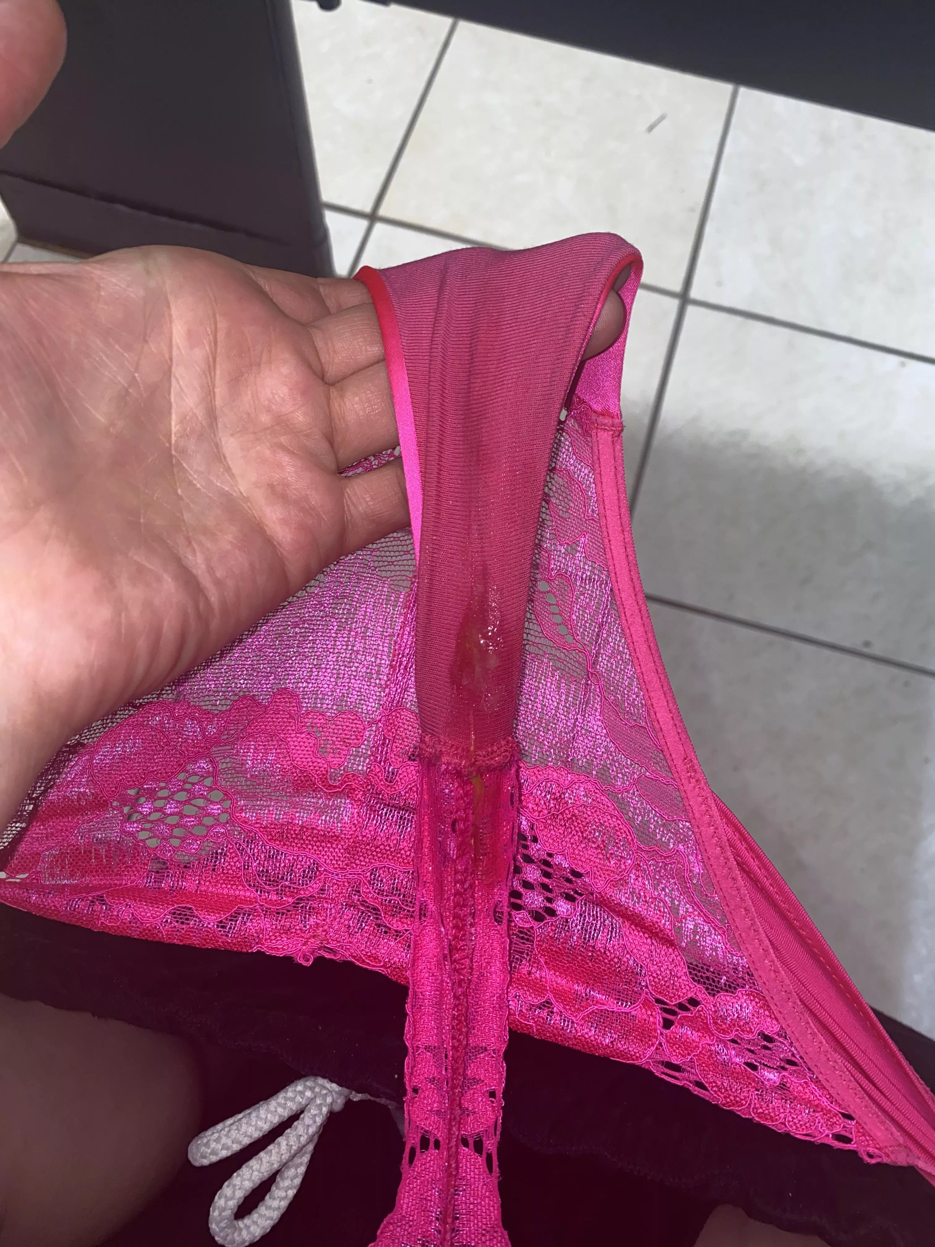 Daddy filled my little asshole this morning. His load came out at work just now 🤭😅😍 posted by PrincessSquirts0211