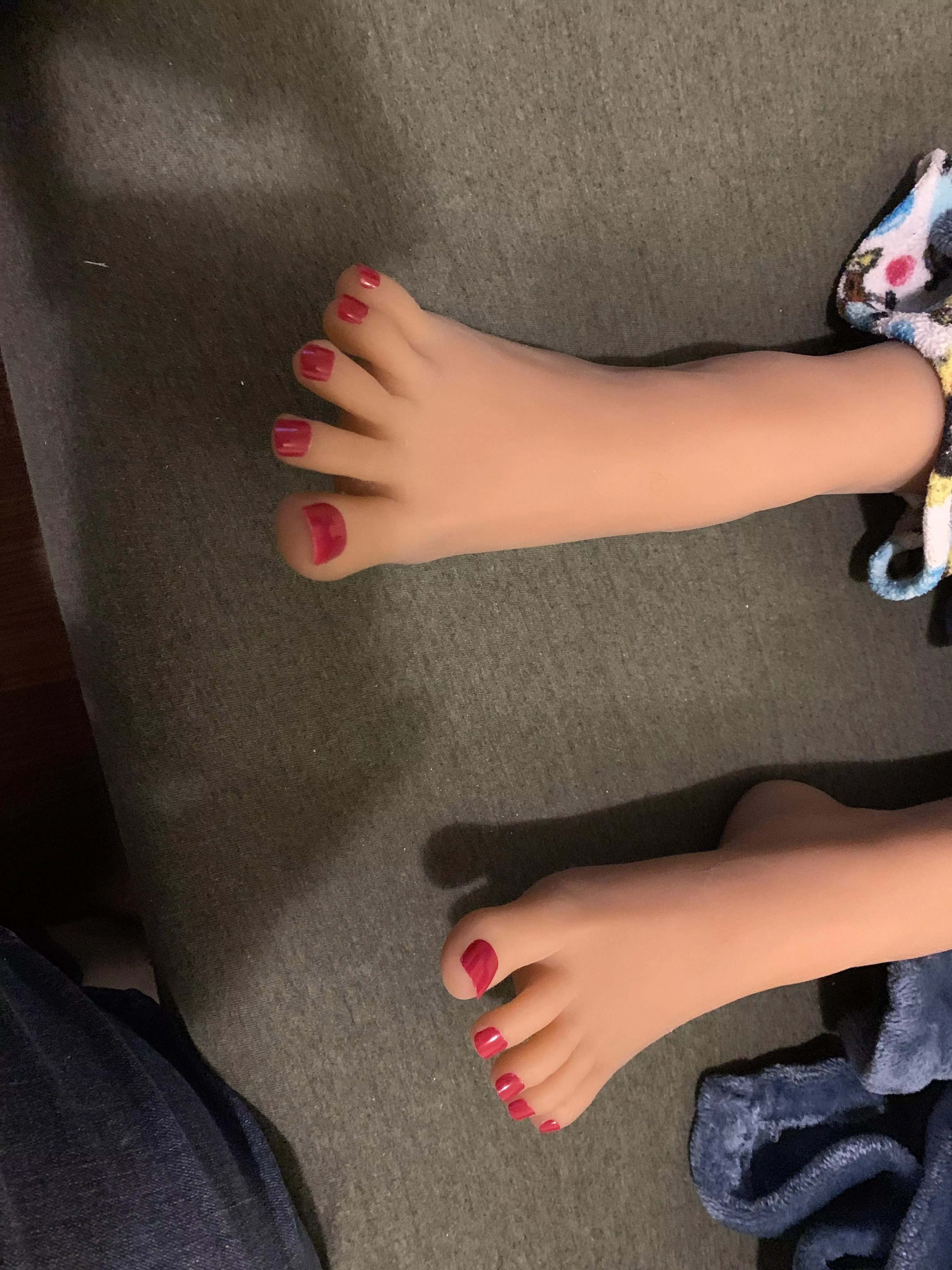 Daddy painted my nails today!!!! posted by Daddys_Sky