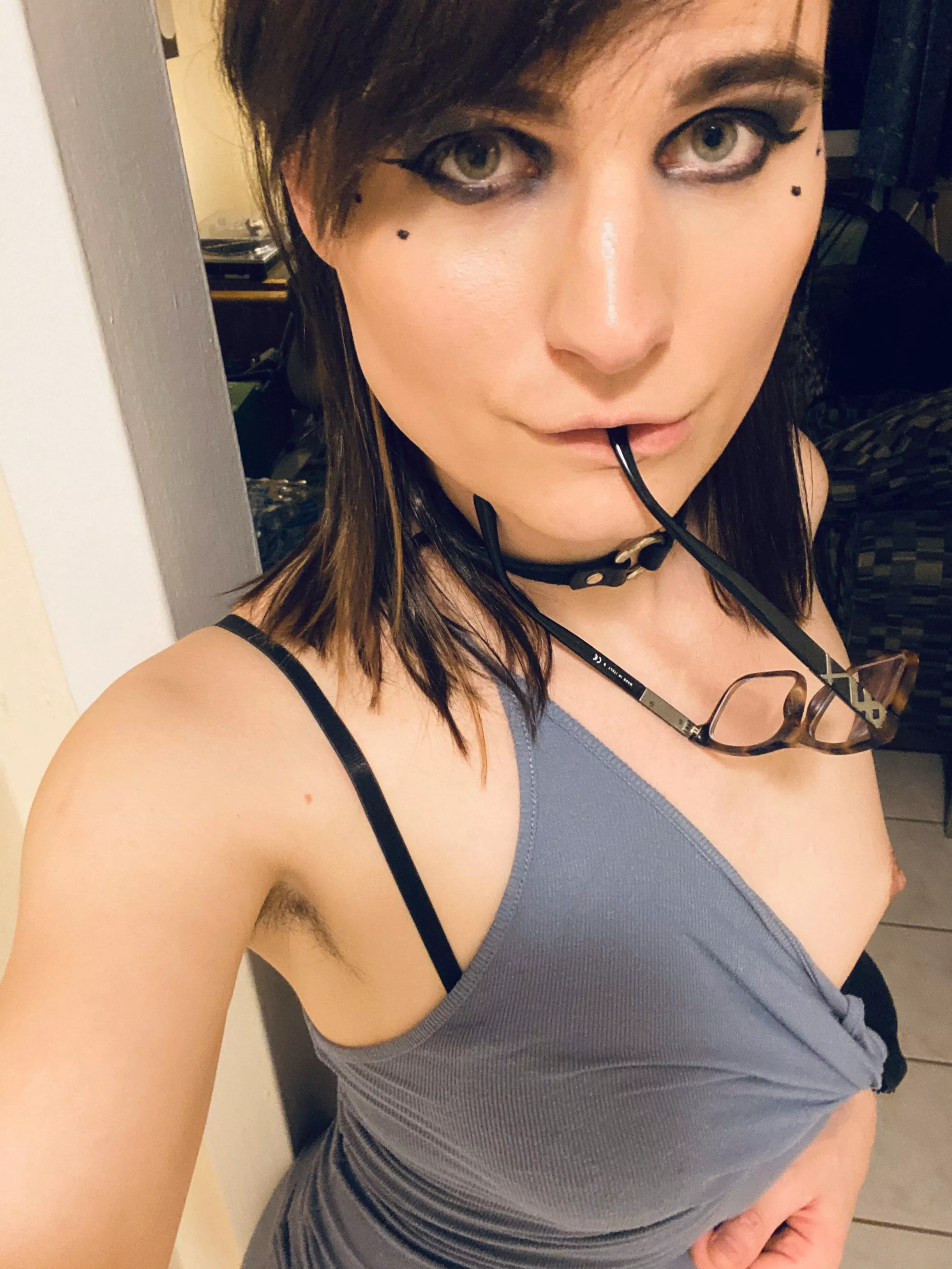 Daddy.. will you facefuck me now? I did my make up the way you like it and I... well I tried to put on your favorite dress... posted by AvaShade