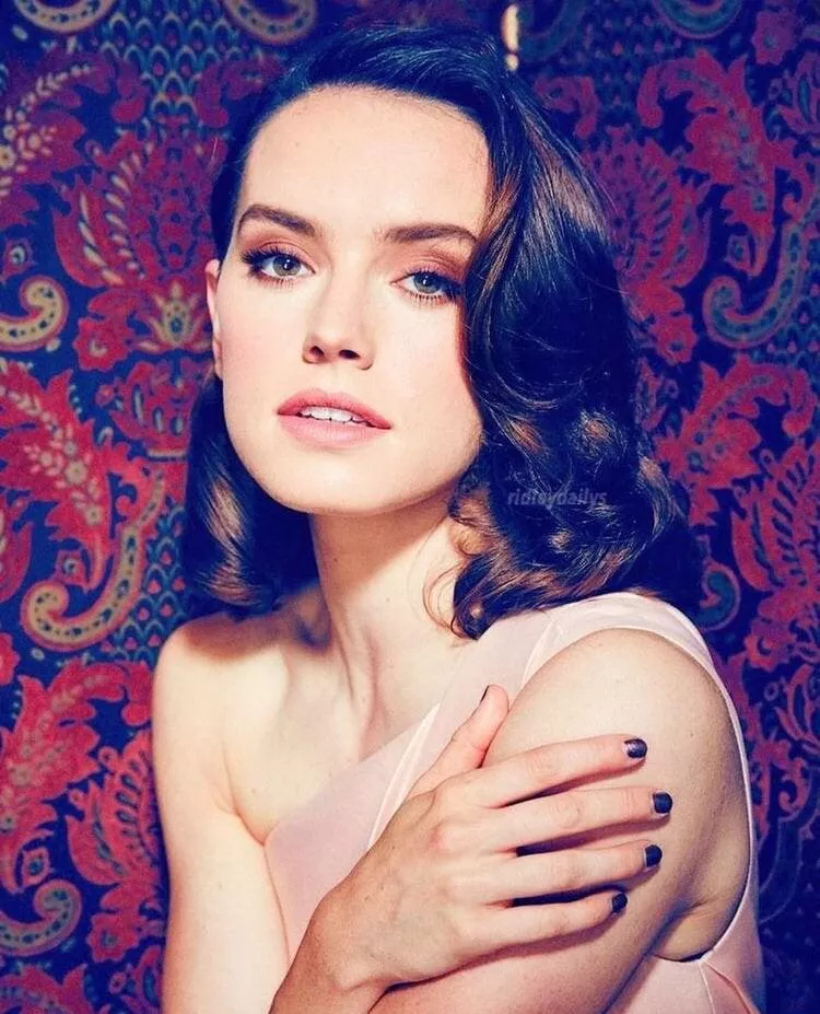 Daisy Ridley posted by mes05