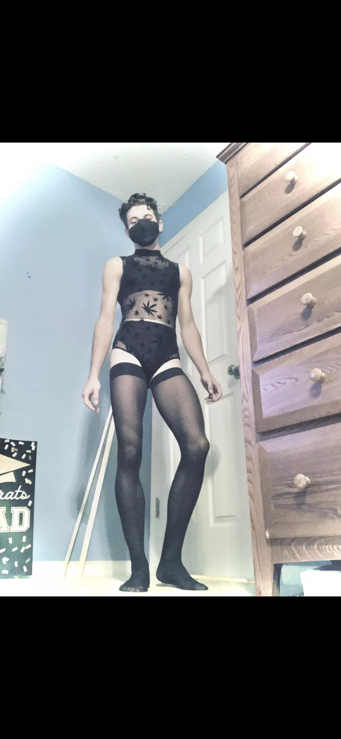 Decided to do a full body picture because of how good the the first one went posted by Femboyalice19