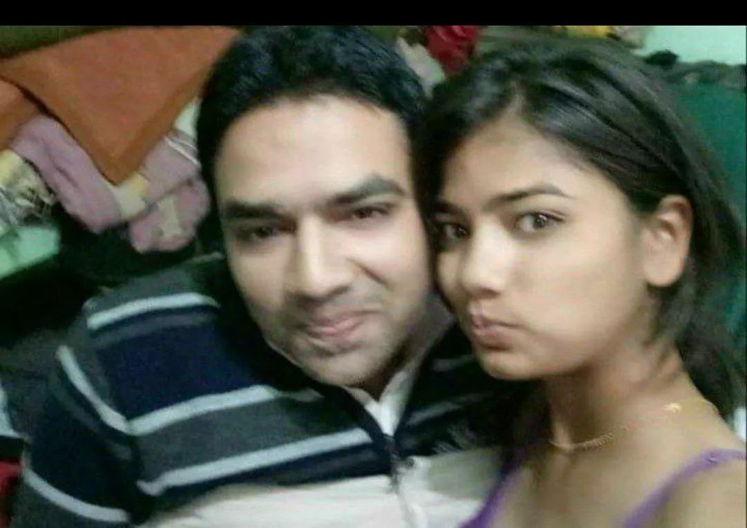 DESI BEAUTY ENJOY COUPLE GOAL MOVEMENT posted by Tottly_additi3689