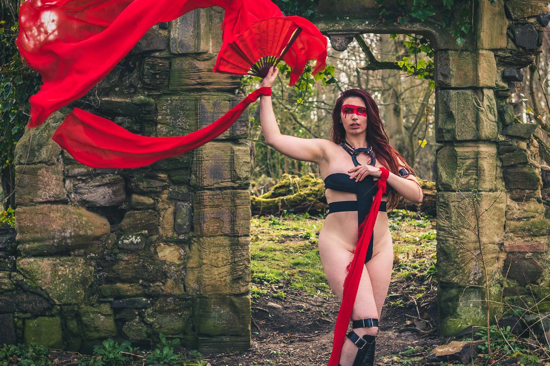 Did a Luis Royo inspired warrior woman photoshoot in Scotland last year (pre lockdown). 🖤❤️ (model is me - Faith Roswell) posted by FaithRoswell