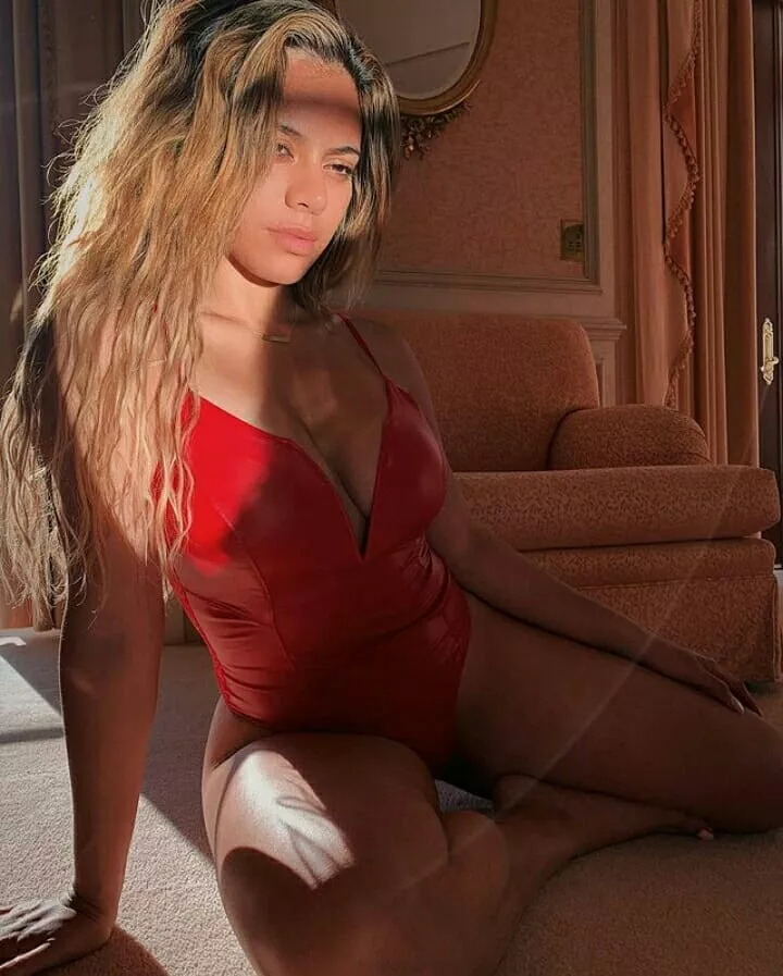 Dinah Jane with her big tits posted by fefej1000