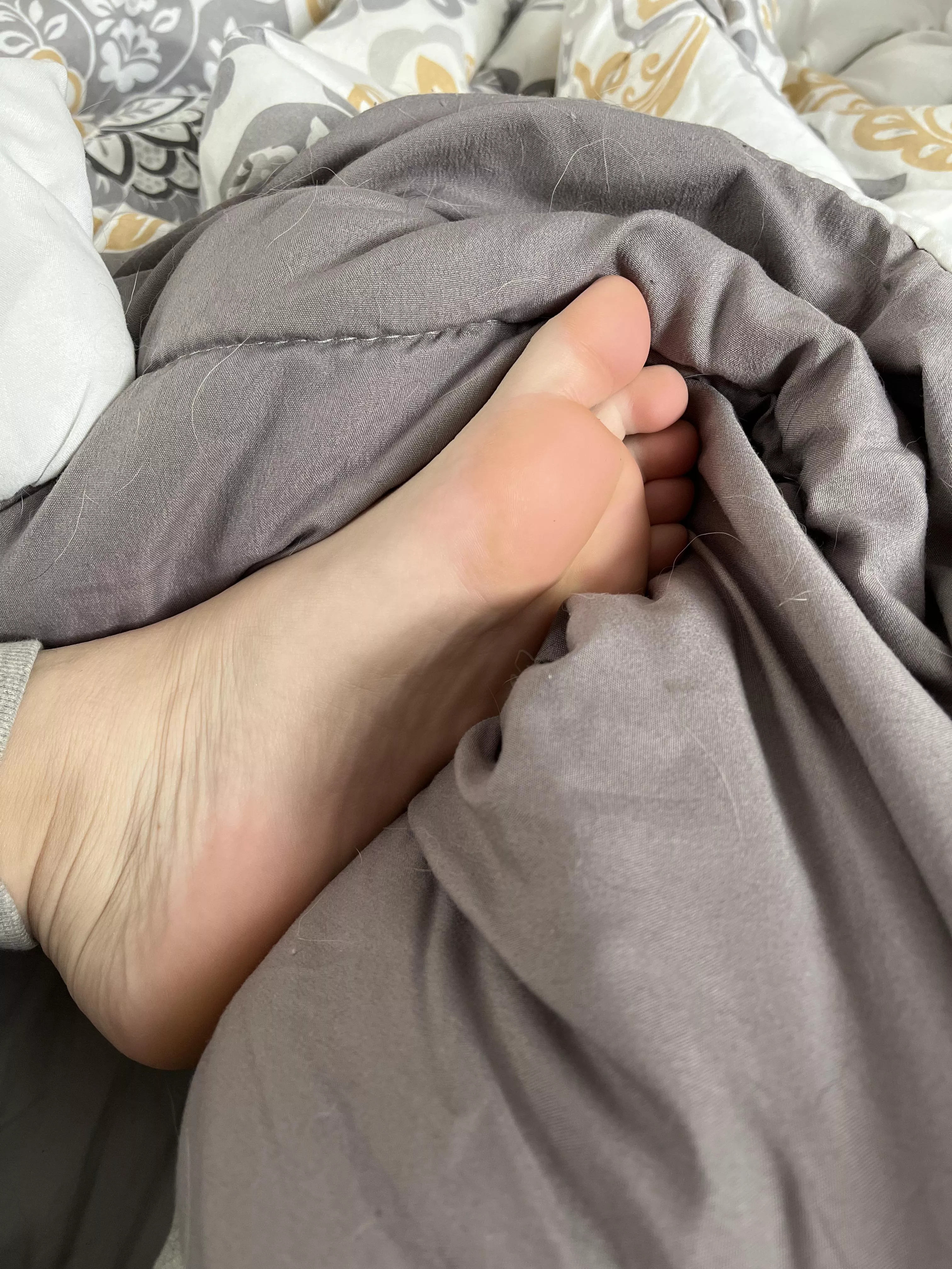 Dm me for more🤍🤍🤍❤️❤️‍🔥 posted by Latter_Parfait2175