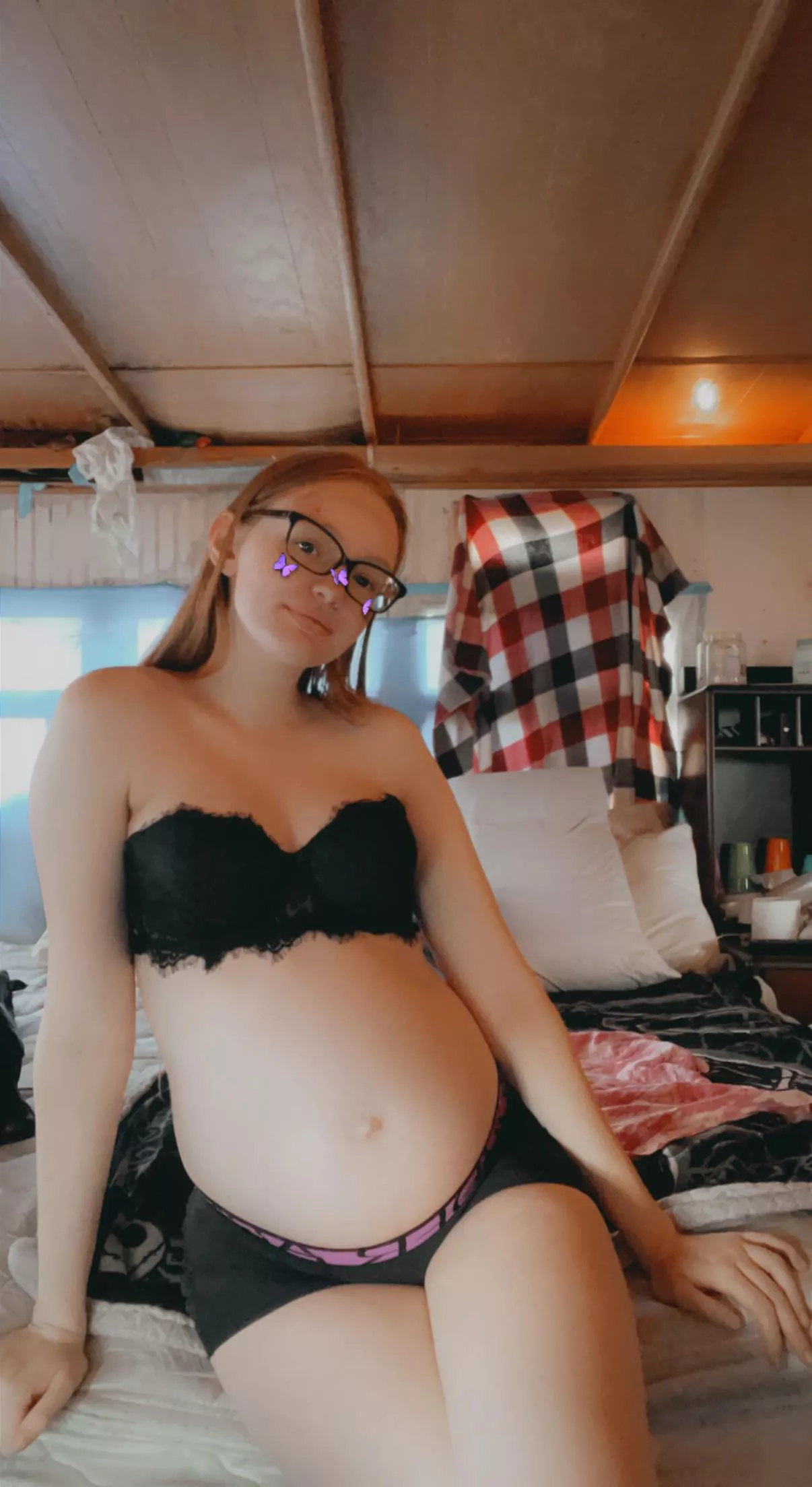 Dm me for pregnancy nudes 🤪🥵 posted by natashahall2017