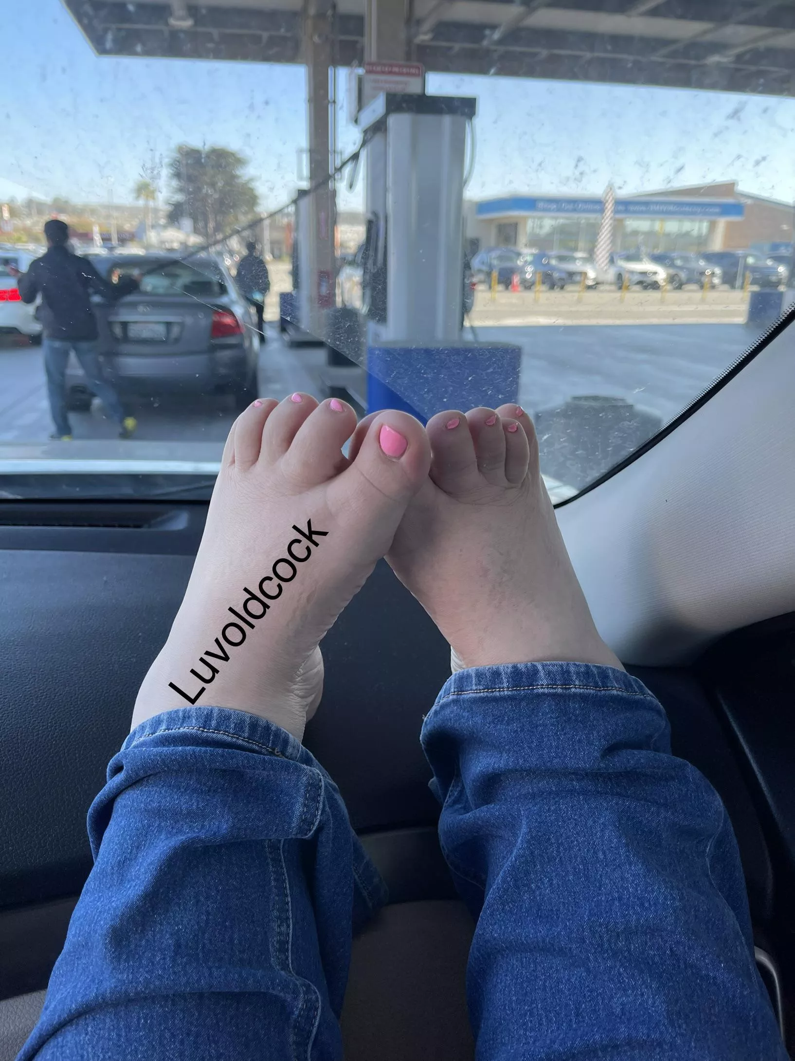 Do I have cute feet? posted by luvoldcock