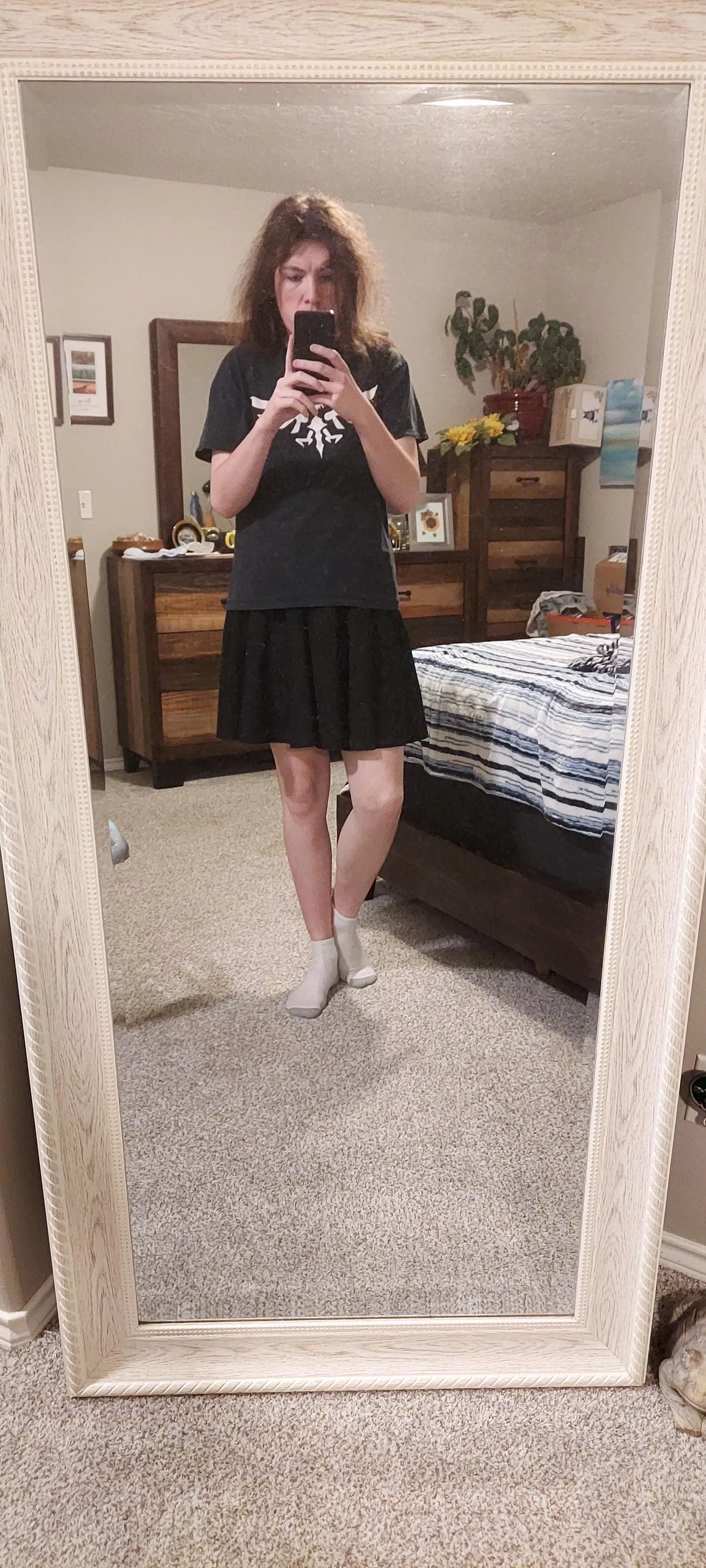 Do I look good in a mid thigh skirt? posted by K1NG_GR1ML0CK