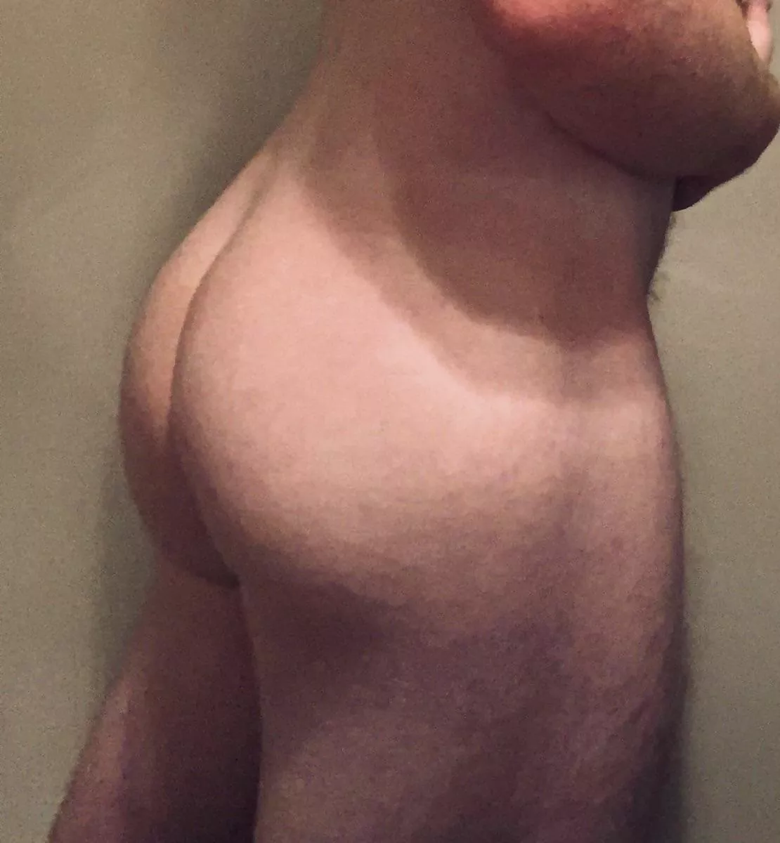 Do I qualify? (M20) posted by dawgie_style_