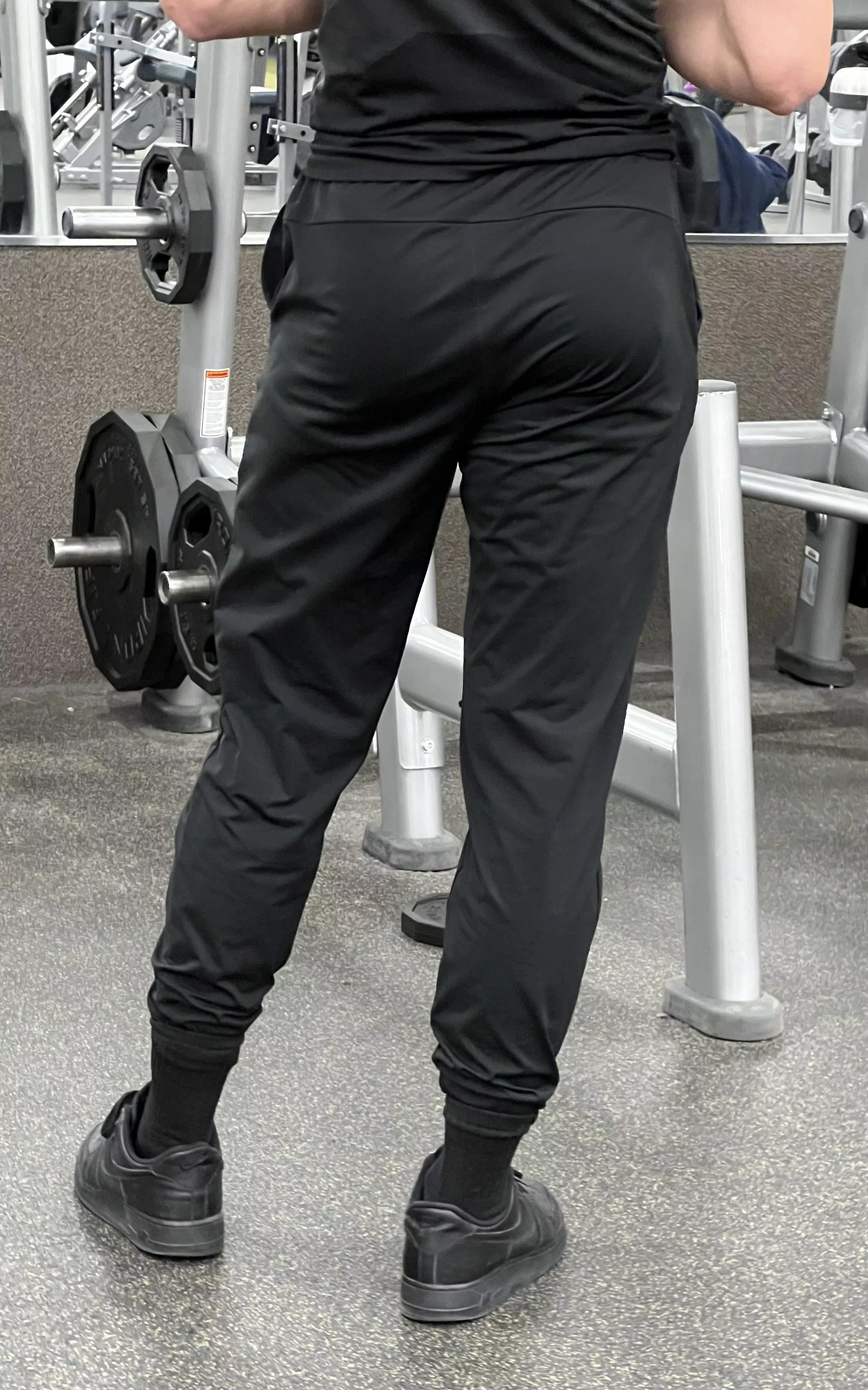 Do I squat? posted by btm4xl