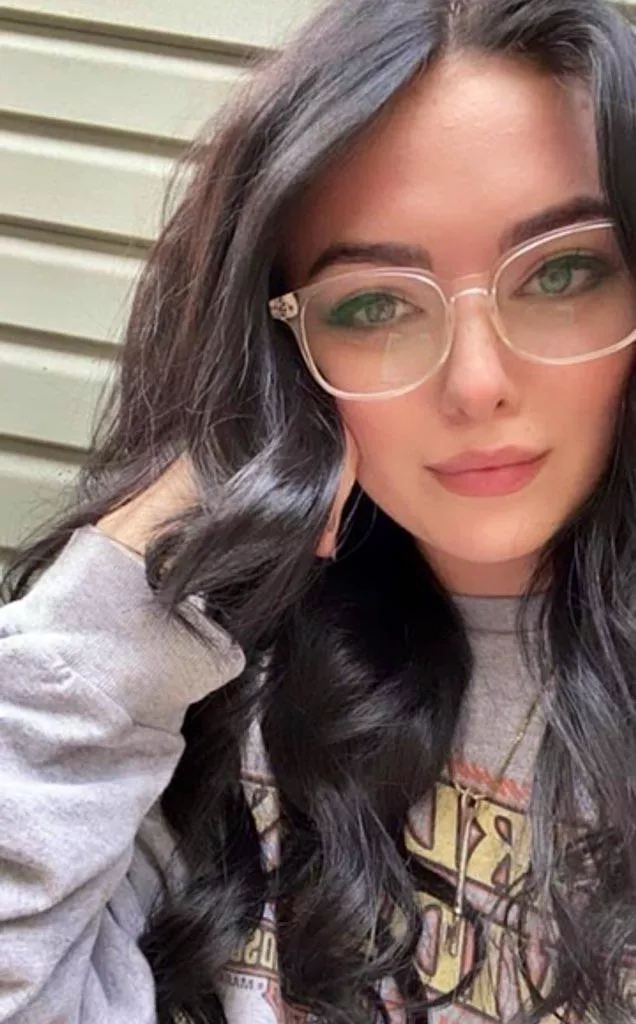 Do these glasses look okay? I’m worried they hide/distract from my eyes. 🥺 posted by Shesthevice777