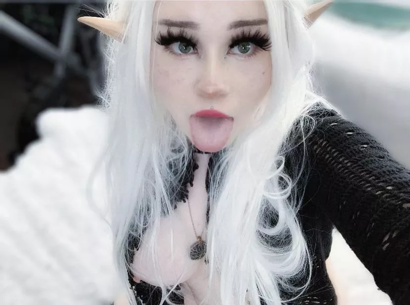 do u like elves? 🖤🍃 posted by ohexkae