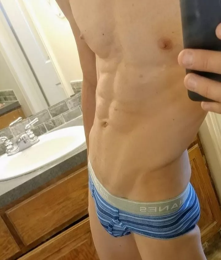 Do u like my Hanes underwear ðŸ©²? ðŸ˜â˜ºï¸ðŸ¤ªðŸ™ˆðŸ˜‹ðŸ˜‰ðŸ’“ posted by Ean211