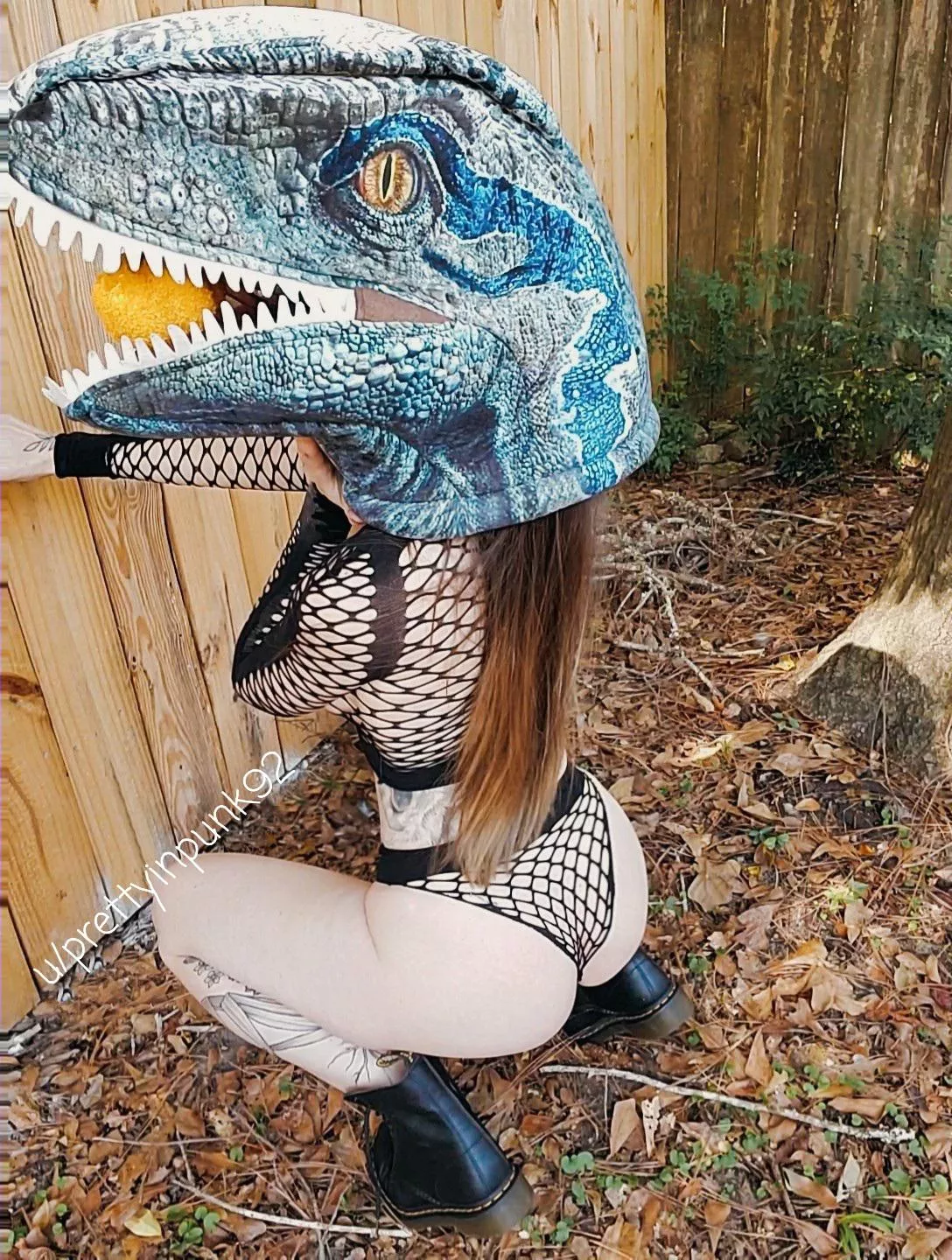 Do ya'll like dino slut butts here? Have a sexy and sa[f]e Halloween! posted by prettyinpunk92