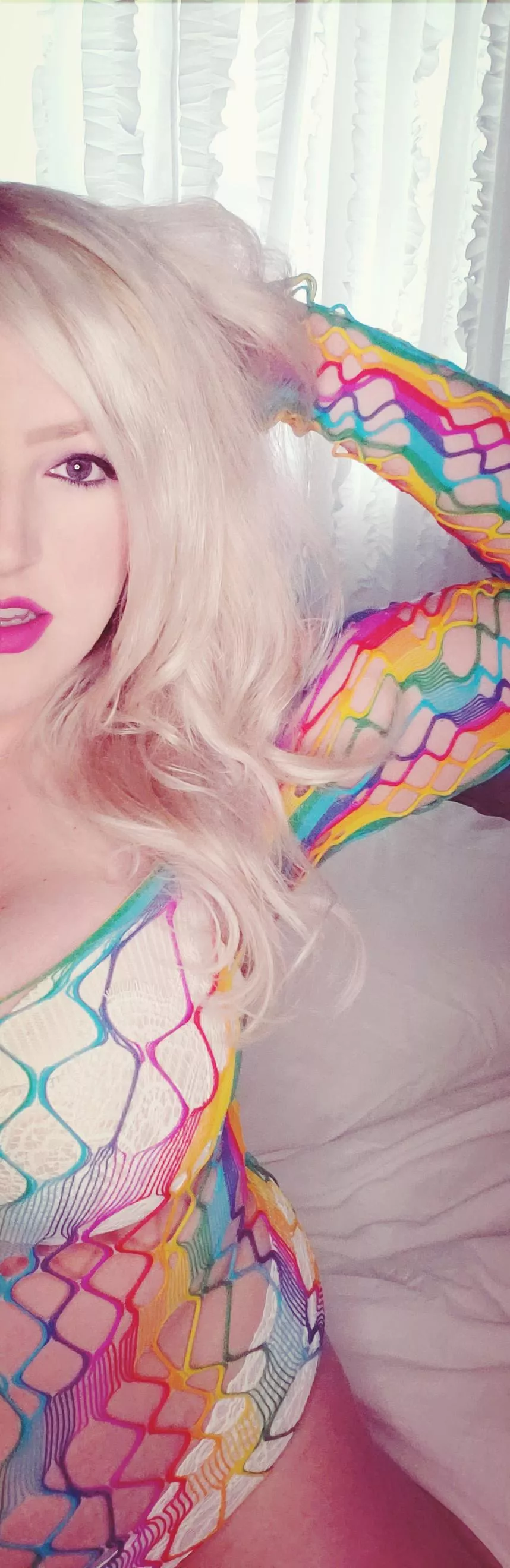 Do you like a colorful, blonde, festival slut? posted by MissEllaTheBella