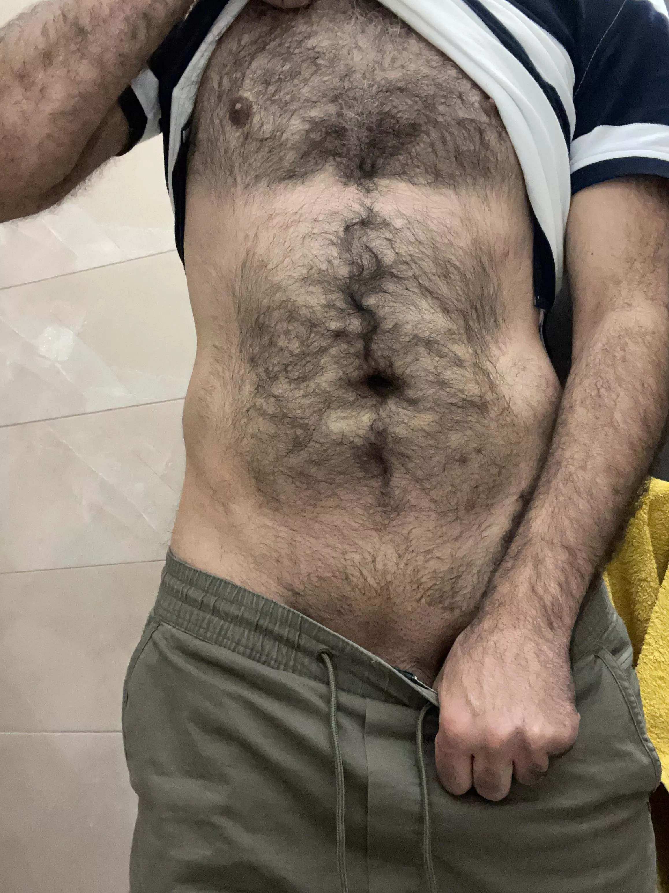 Do you like hairy dads? posted by love4green20