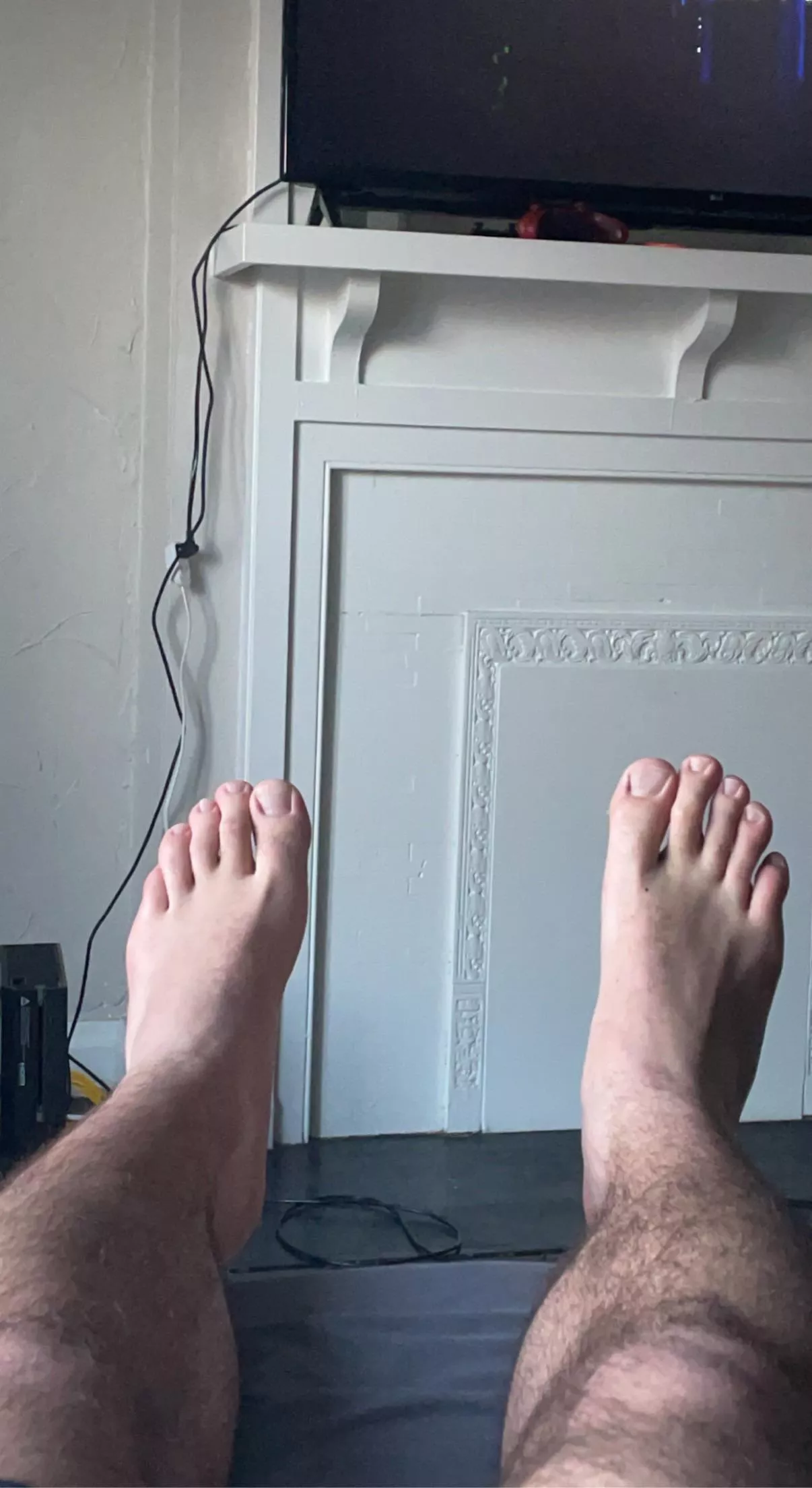 do you like longggg toes and big soles? posted by haslub99