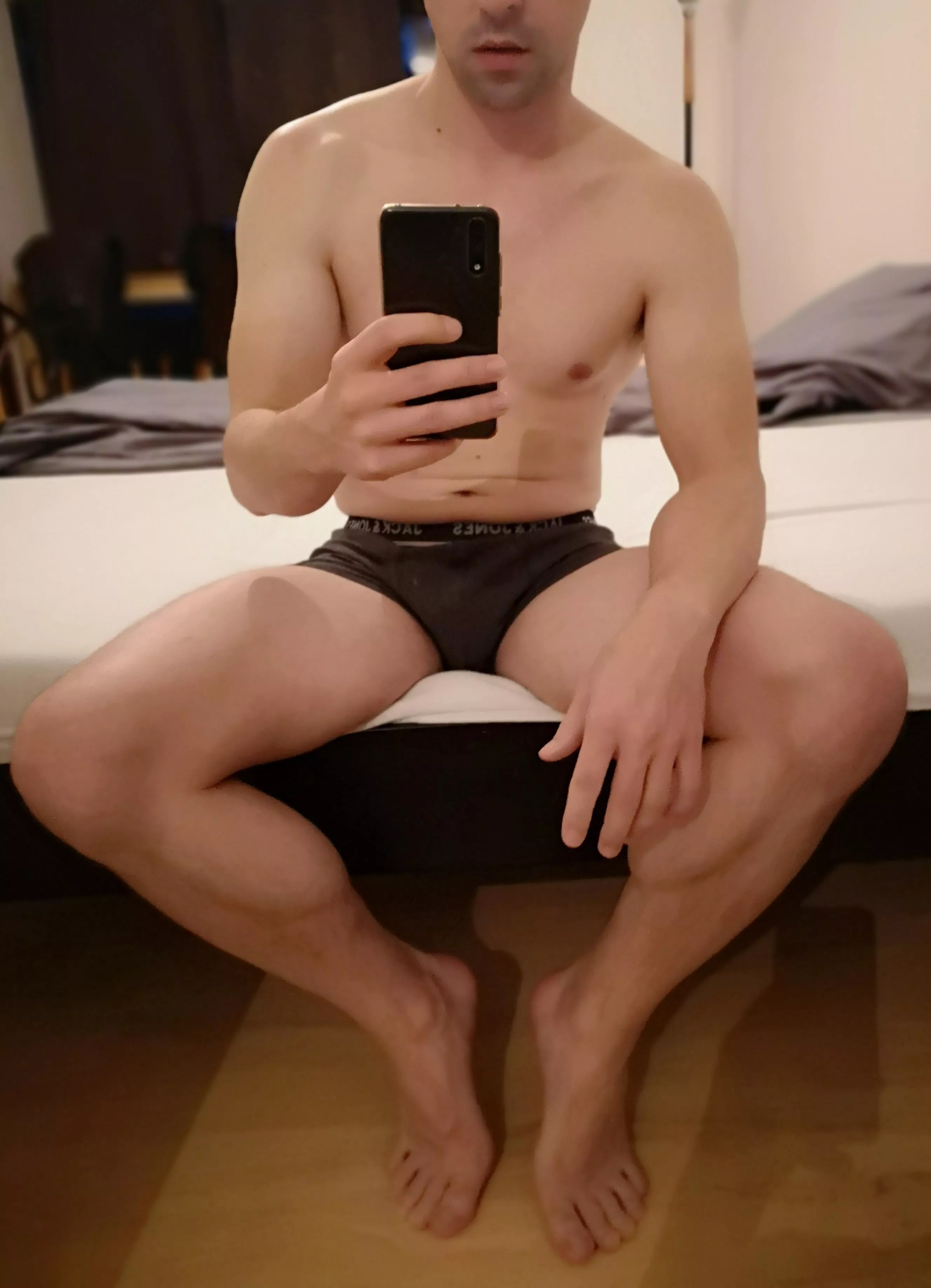 Do you like men with spread legs? 😋 😈 posted by jv7588